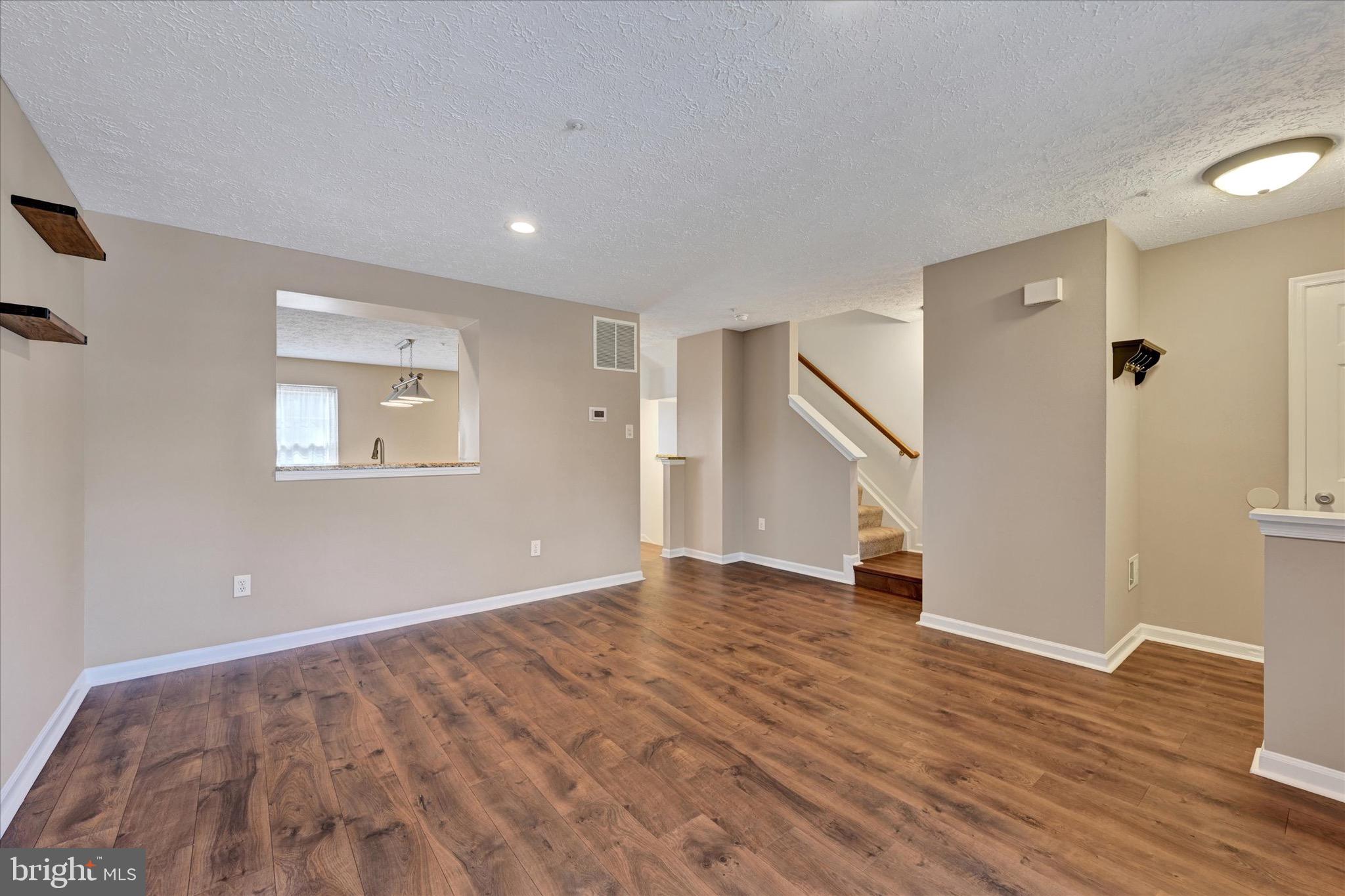 6119 STARBURN PATH