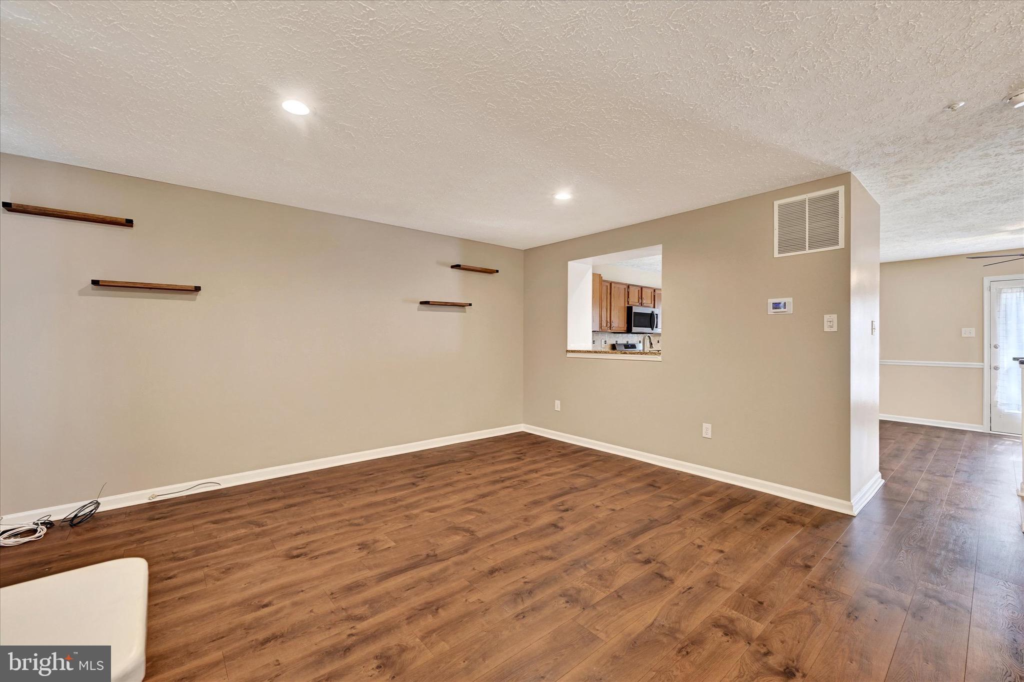 6119 STARBURN PATH