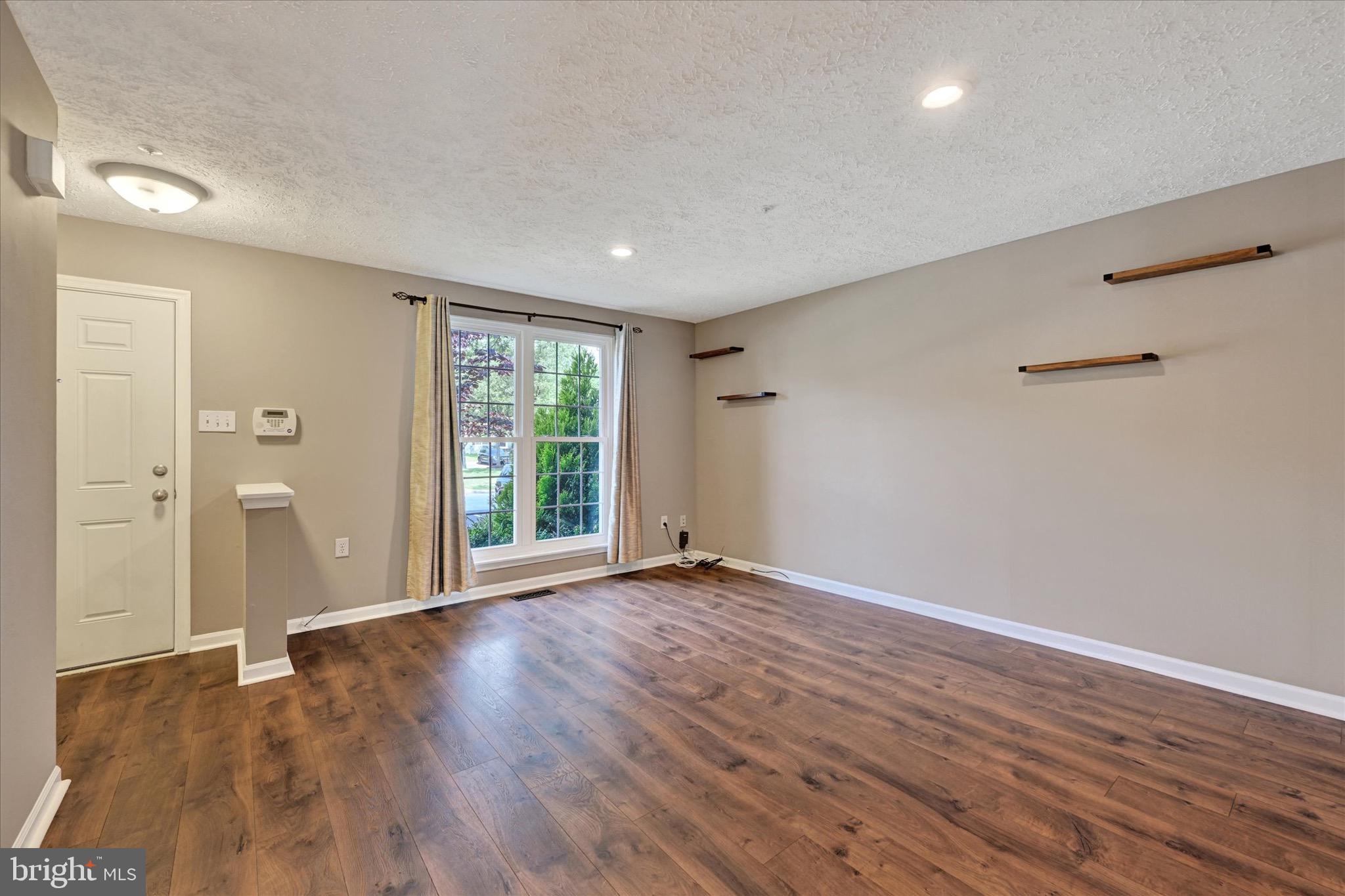 6119 STARBURN PATH