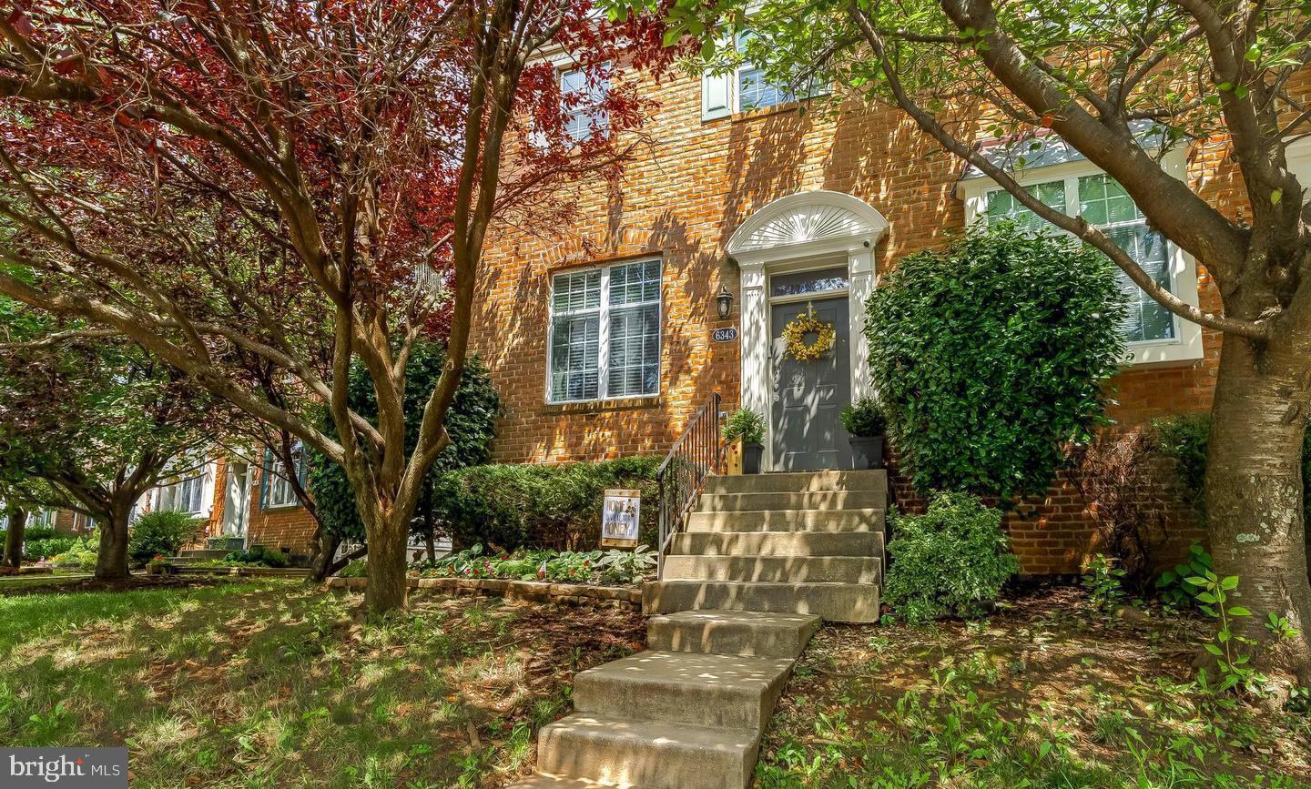 Stunning End-Unit Brick Front Townhome with Serene Wooded Views!
This immaculate home backs to open green space and features a beautifully landscaped, fully fenced yard. Inside, you’ll find 9-foot ceilings and gleaming new hardwood floors throughout the main level. The expansive rear eat-in kitchen offers 42" cabinetry, a large center island, spacious pantry, and a bay window with sliding glass door leading to the deck—perfect for entertaining.
Upstairs, the primary suite includes a luxurious bath with a soaking tub and separate shower. A newly installed hardwood staircase leads to the fully finished walk-out lower level, featuring ceramic tile flooring, a cozy gas fireplace with brick hearth, and ample storage space.
Conveniently located near shopping, dining, and major commuter routes—this home is truly move-in ready!