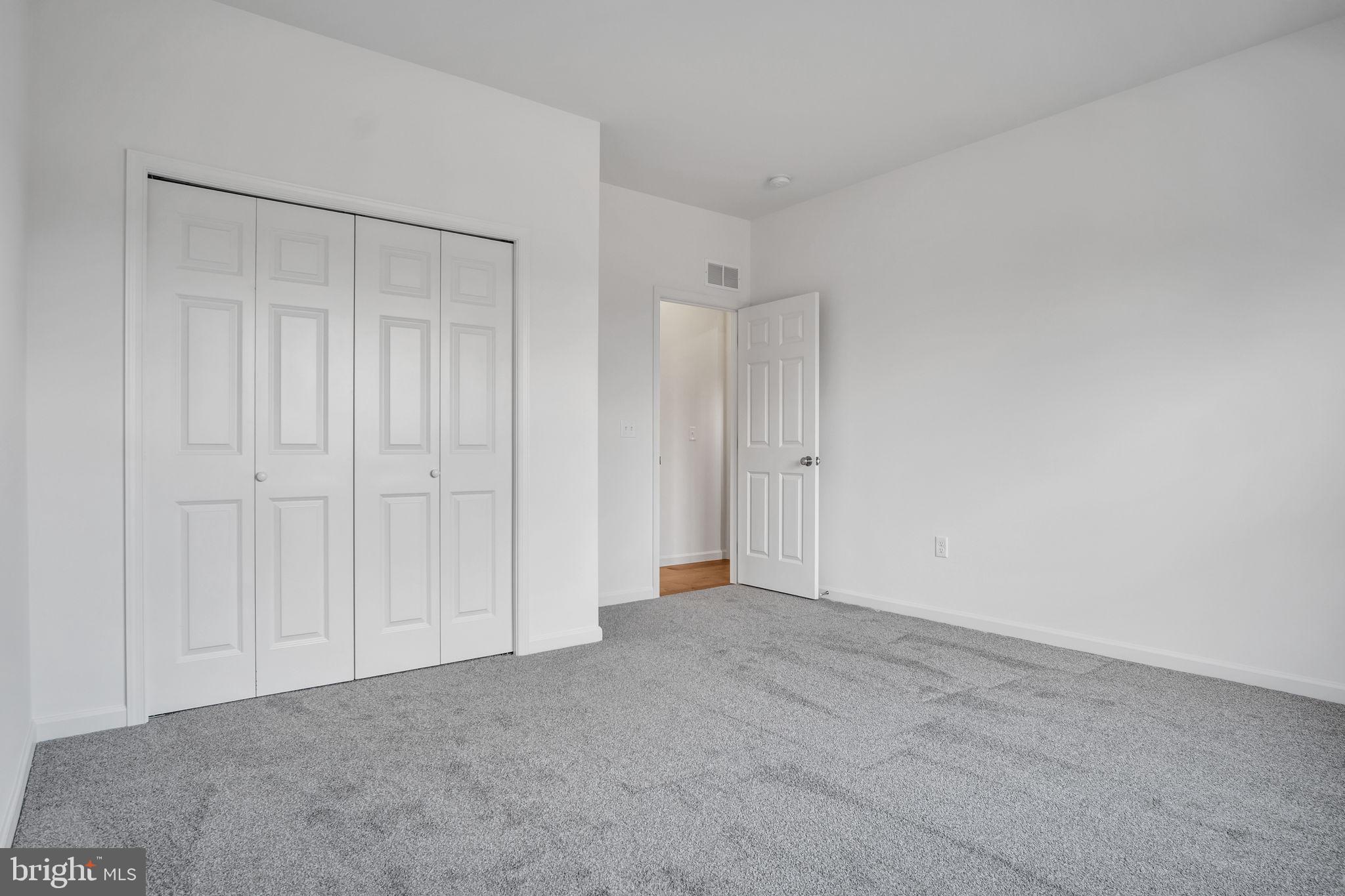 ROCKVILLE ESTATES - Residential