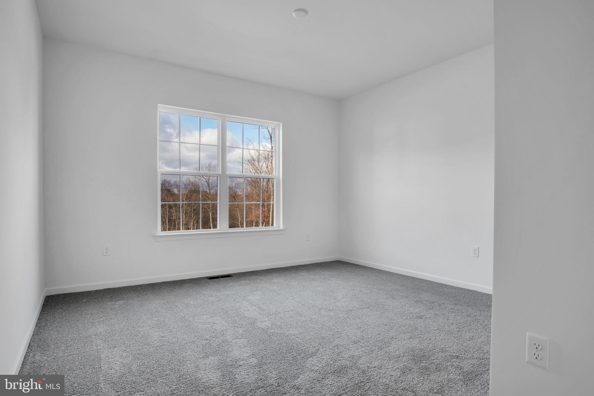 ROCKVILLE ESTATES - Residential