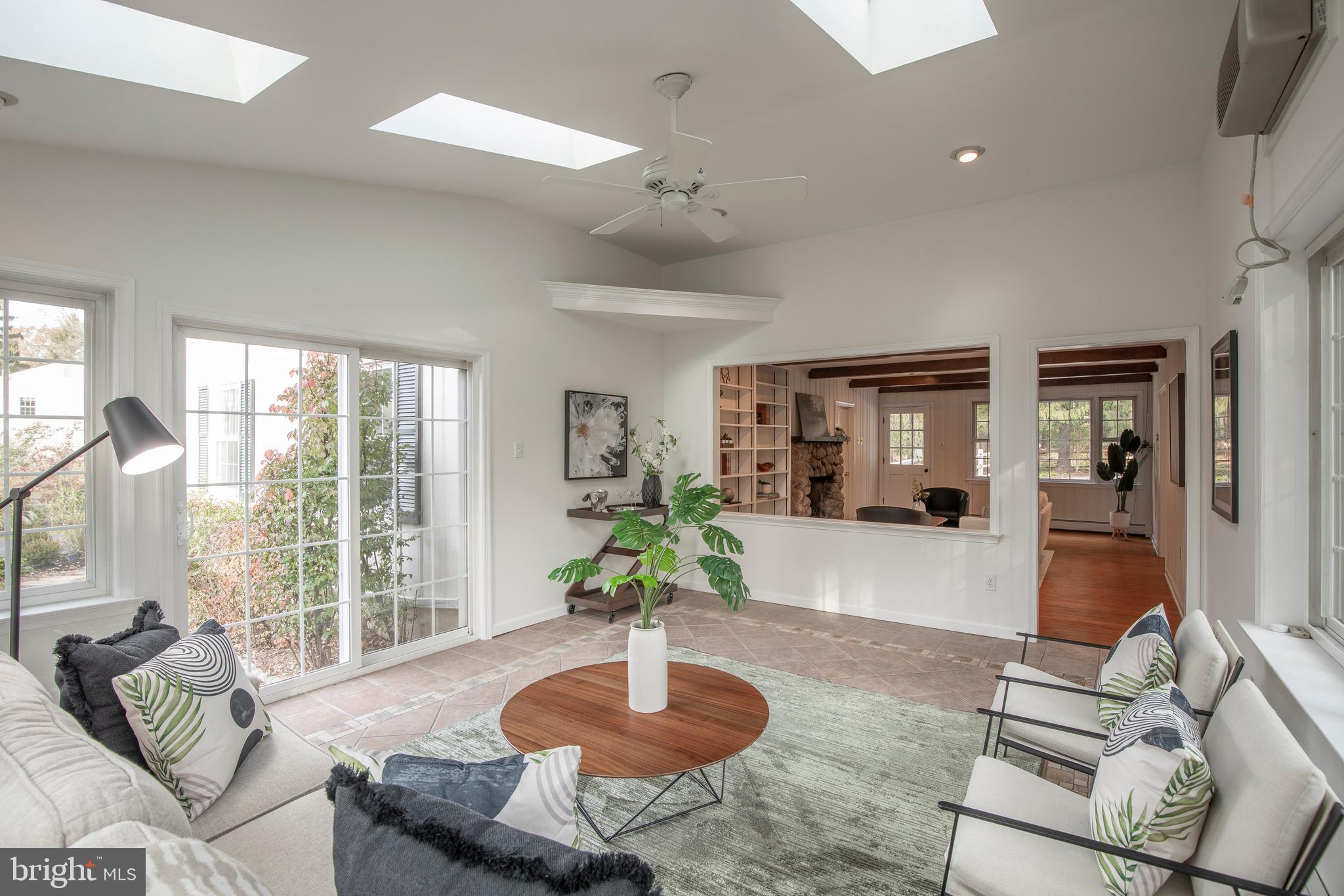 IRON GATE - Residential