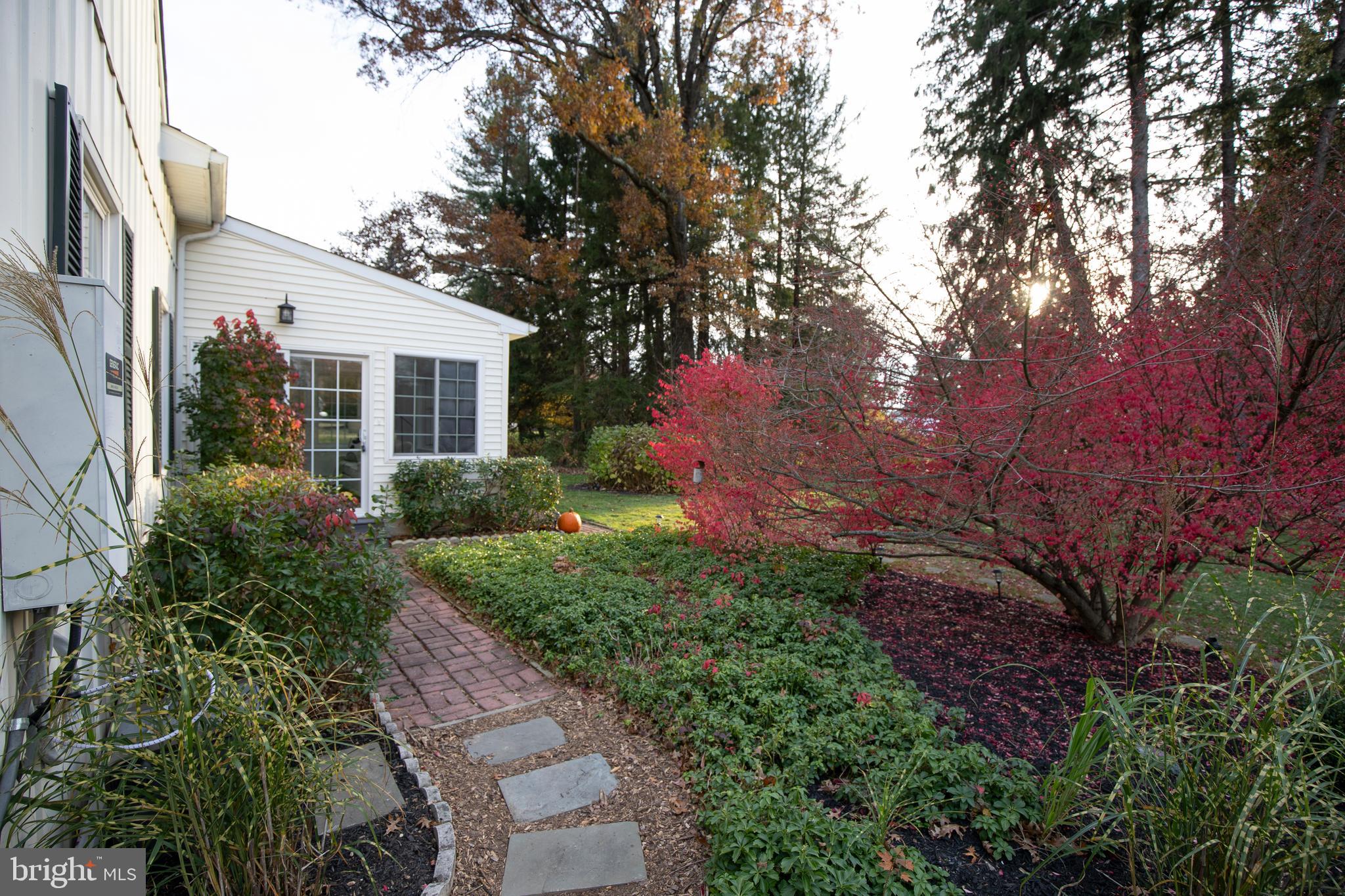 IRON GATE - Residential