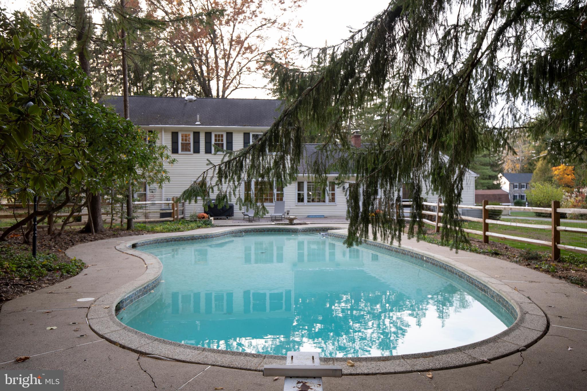 IRON GATE - Residential