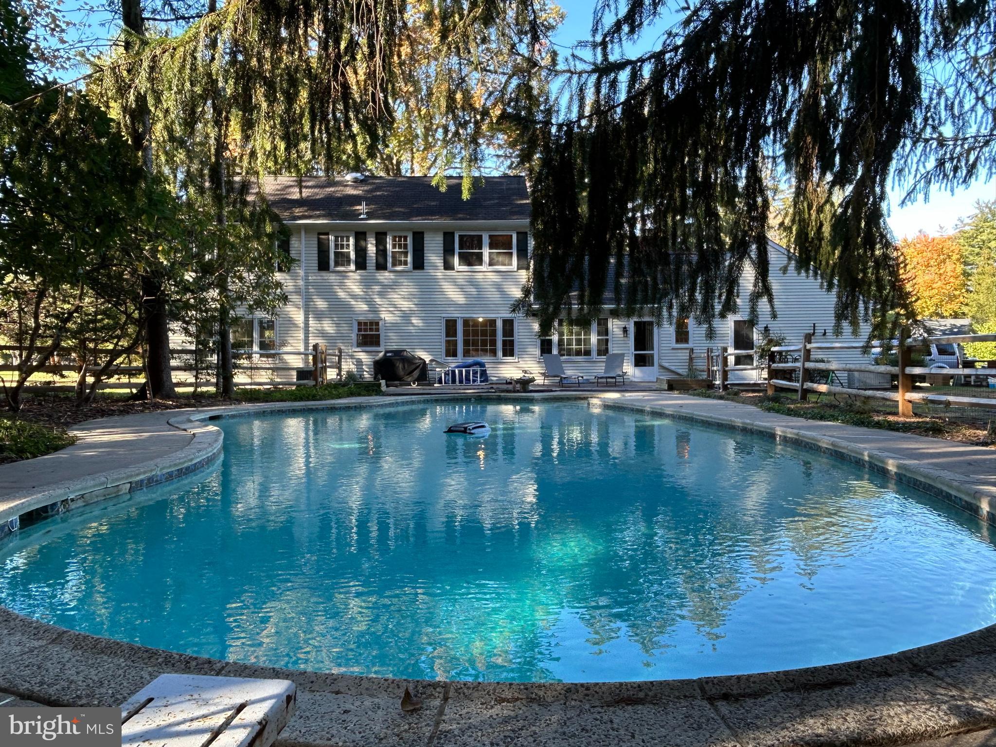 IRON GATE - Residential