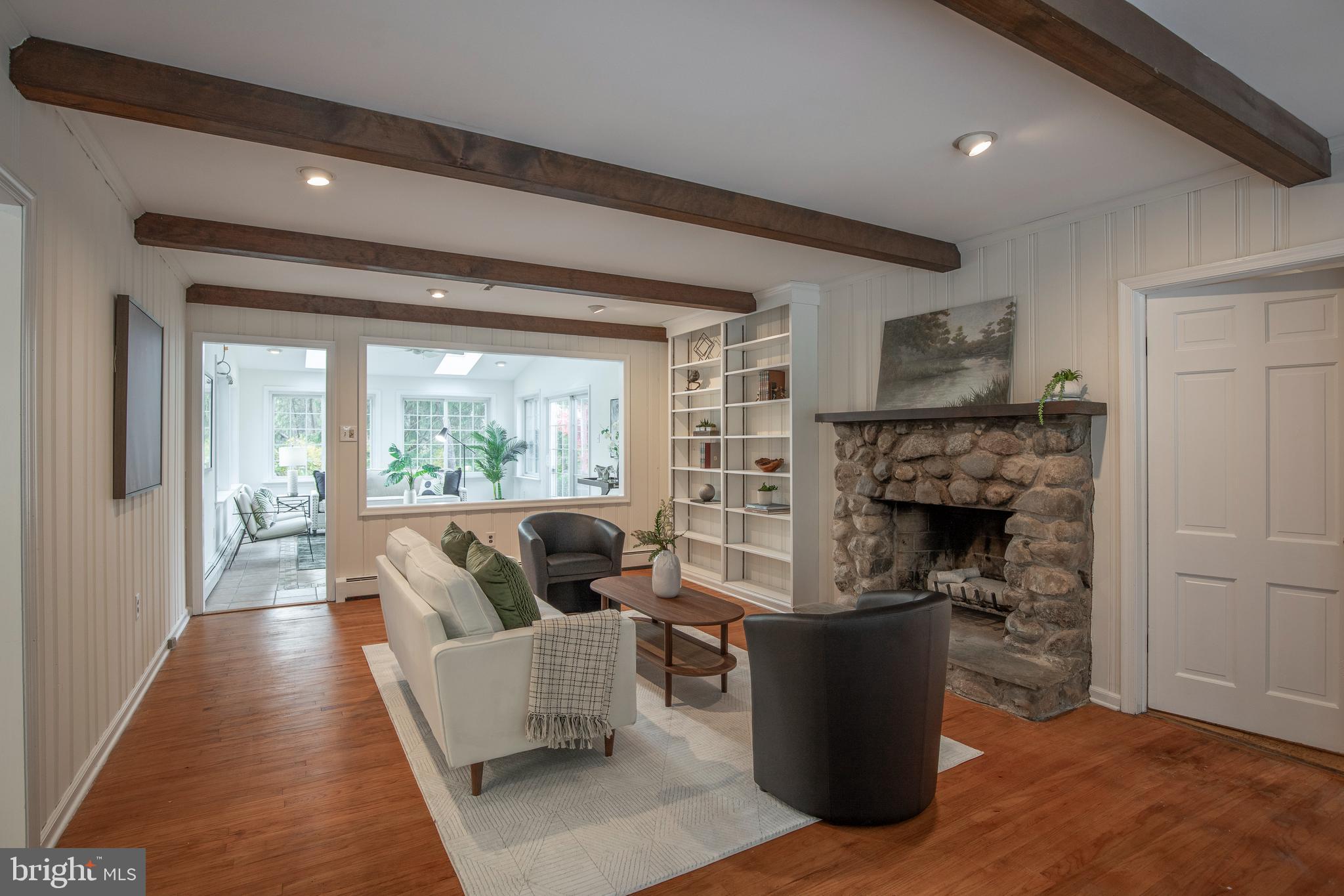 IRON GATE - Residential