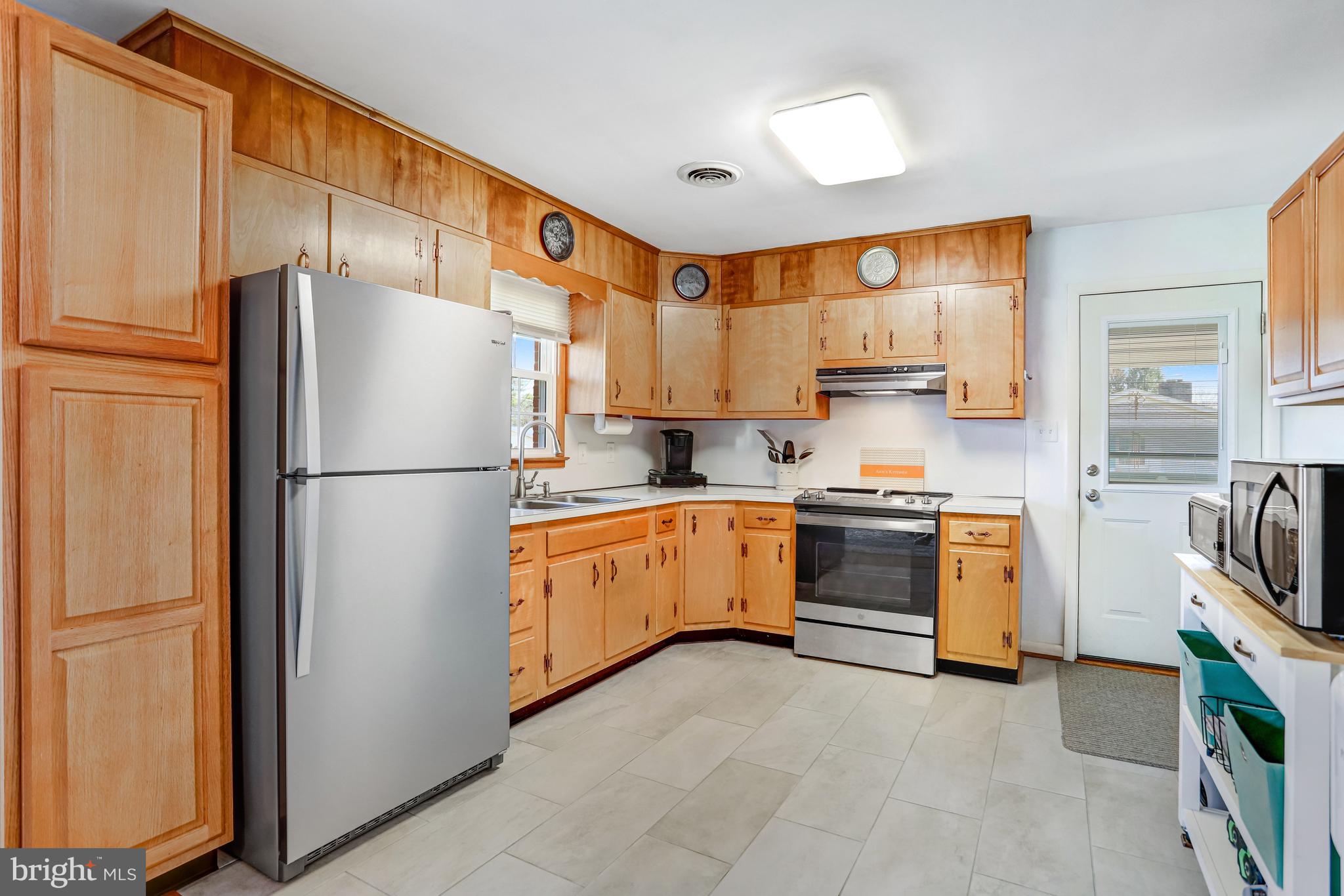 WEST HILLS - Residential