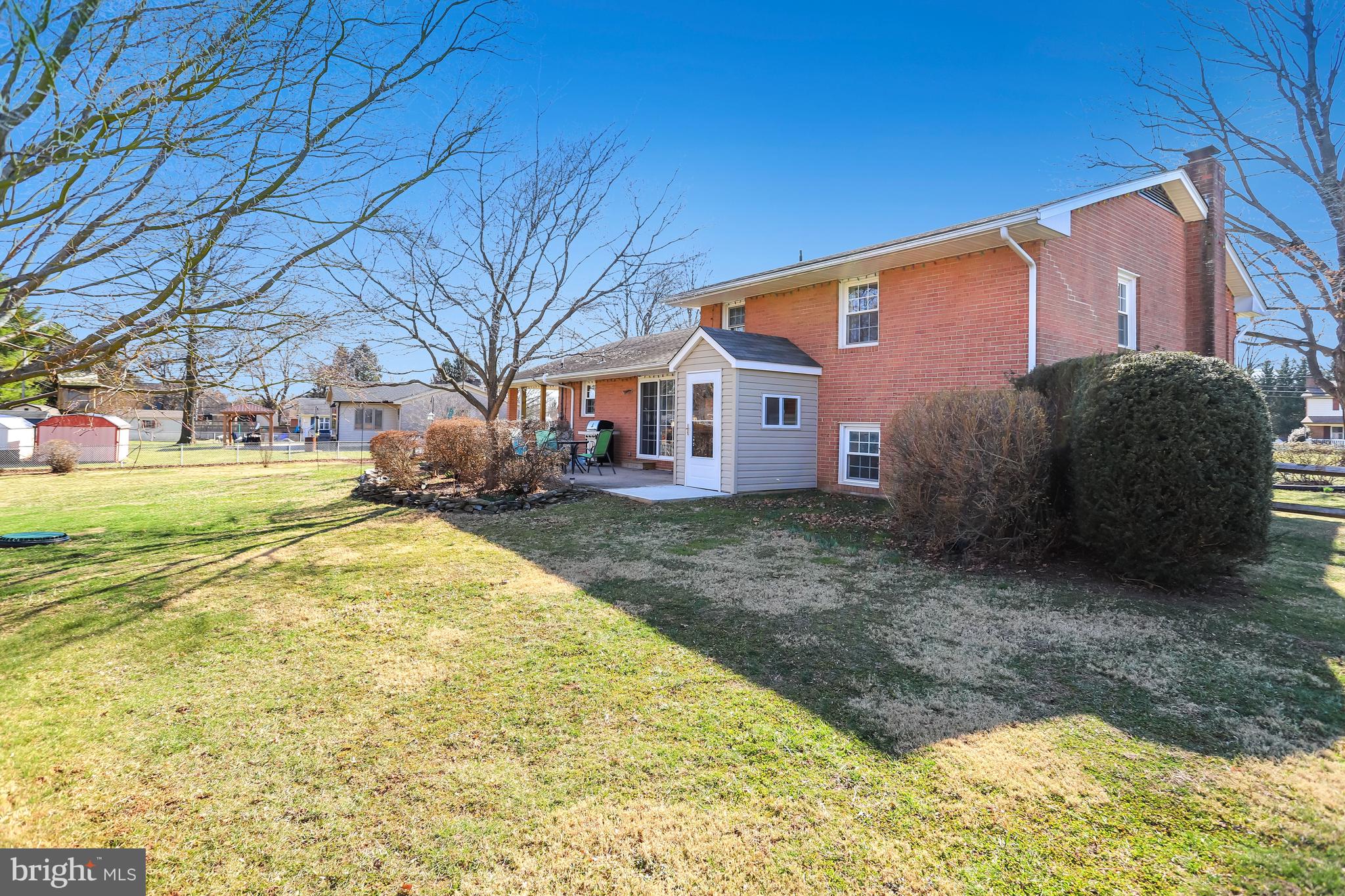 WEST HILLS - Residential