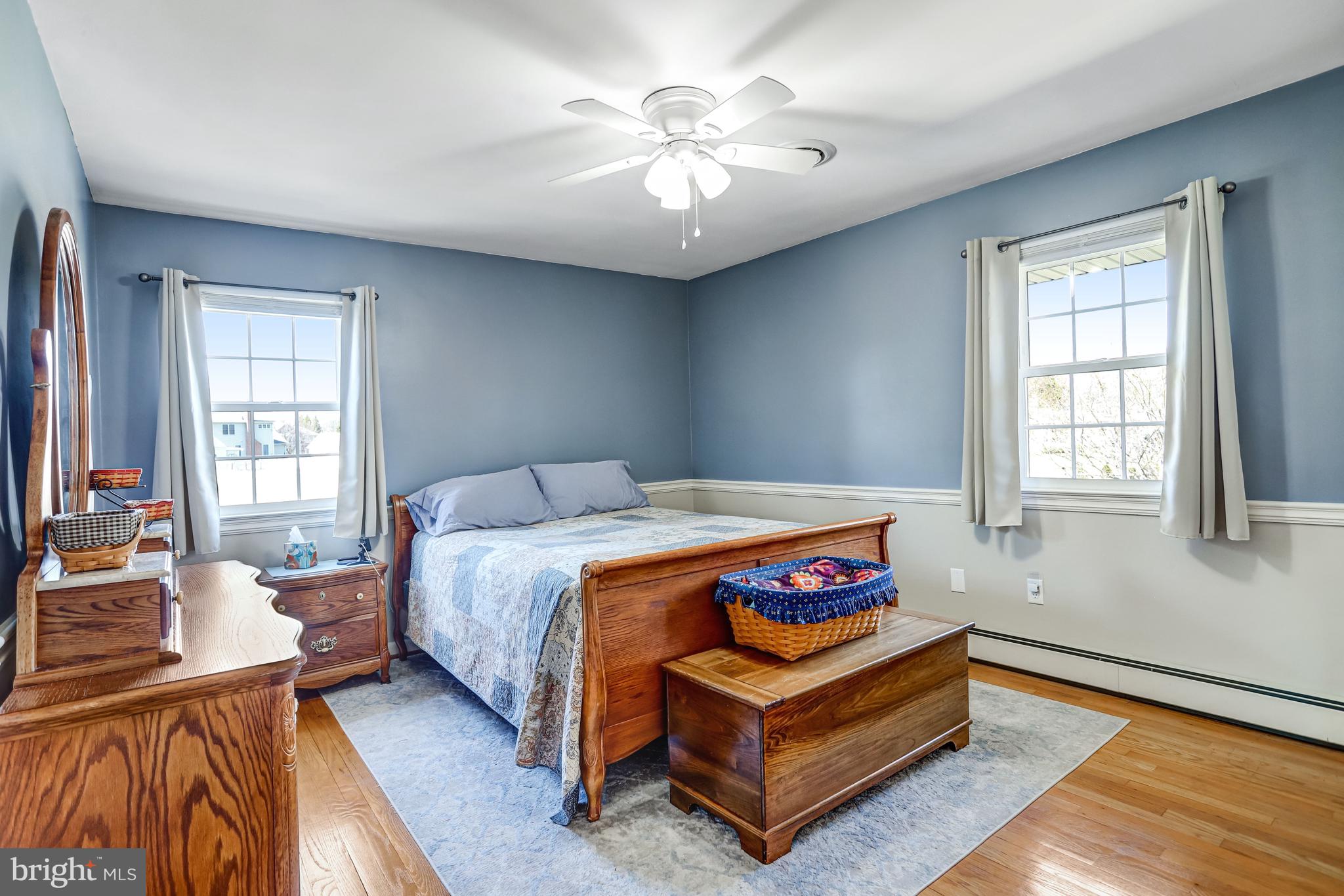 WEST HILLS - Residential