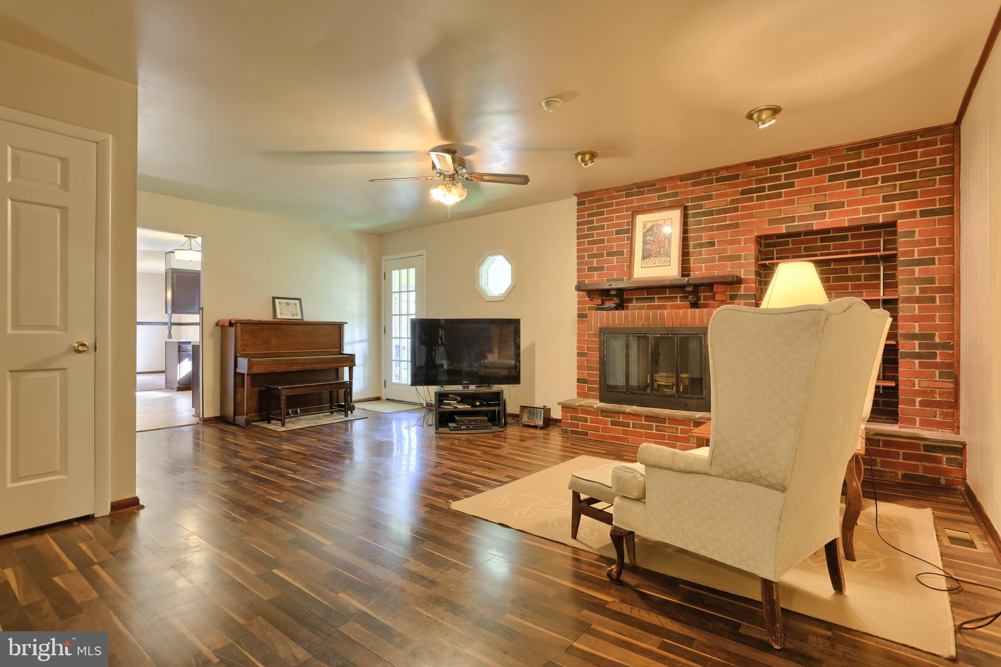 BRIARDALE - Residential