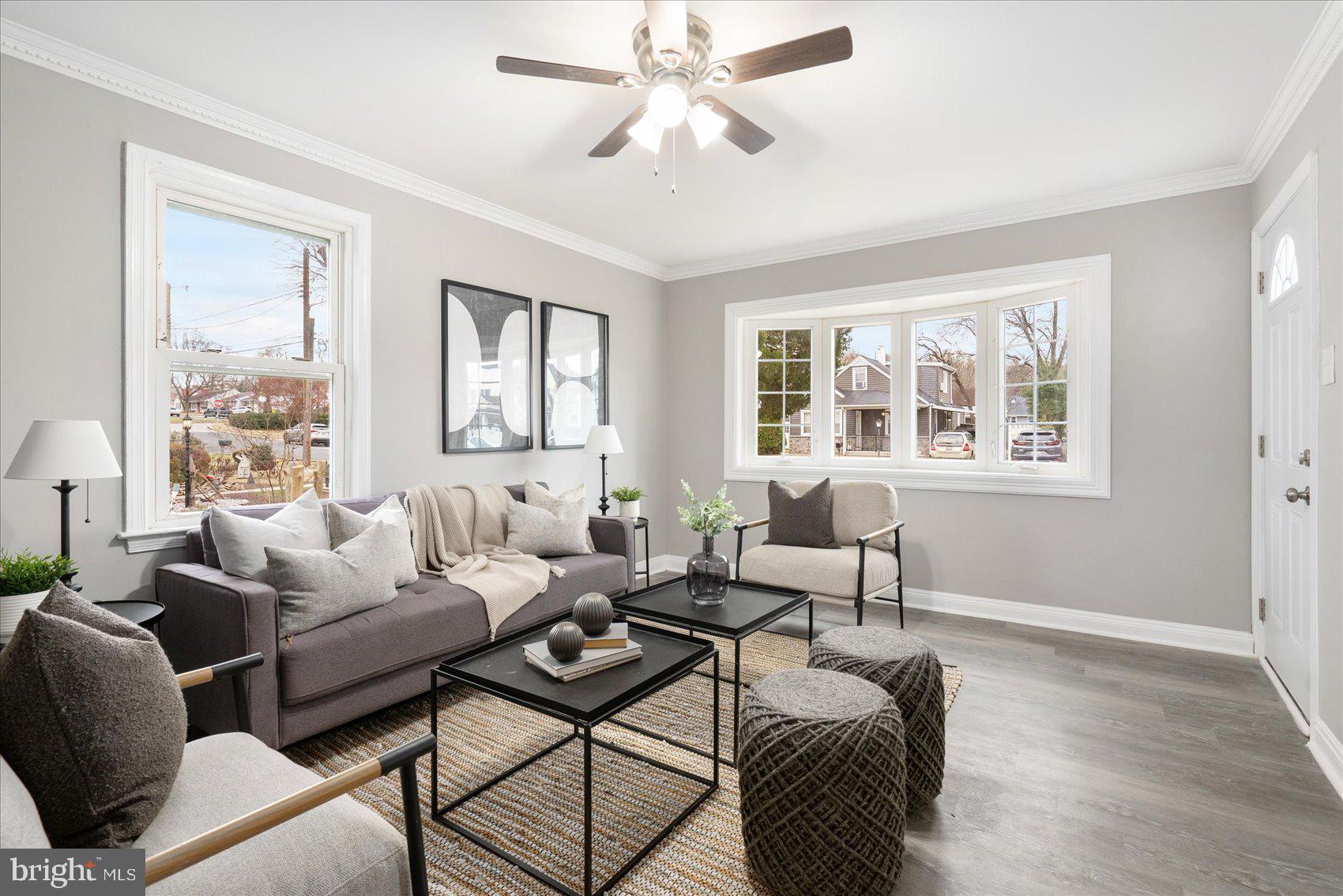 COLONIAL DRIVE - Residential