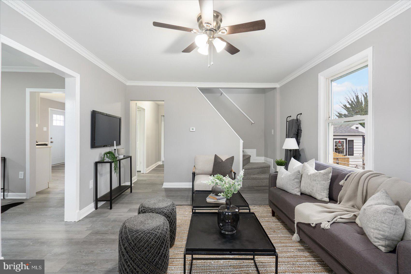 COLONIAL DRIVE - Residential