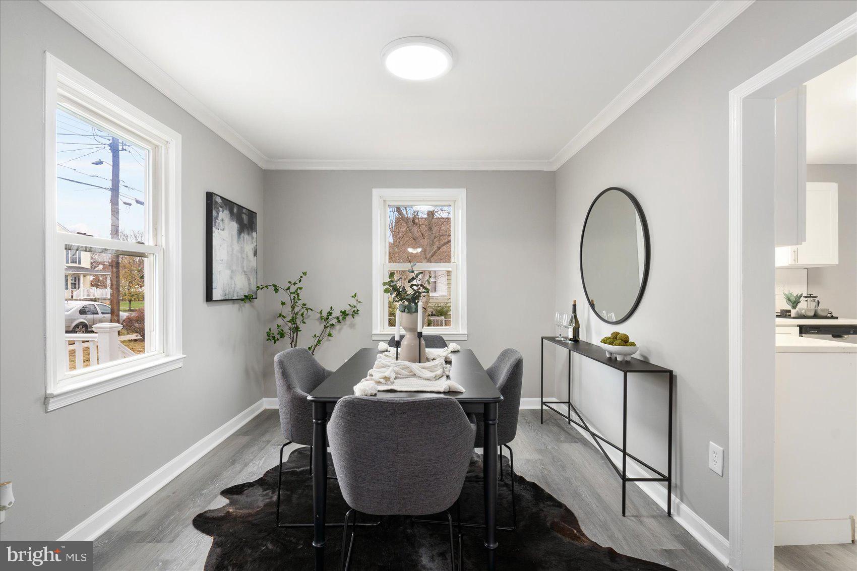 COLONIAL DRIVE - Residential