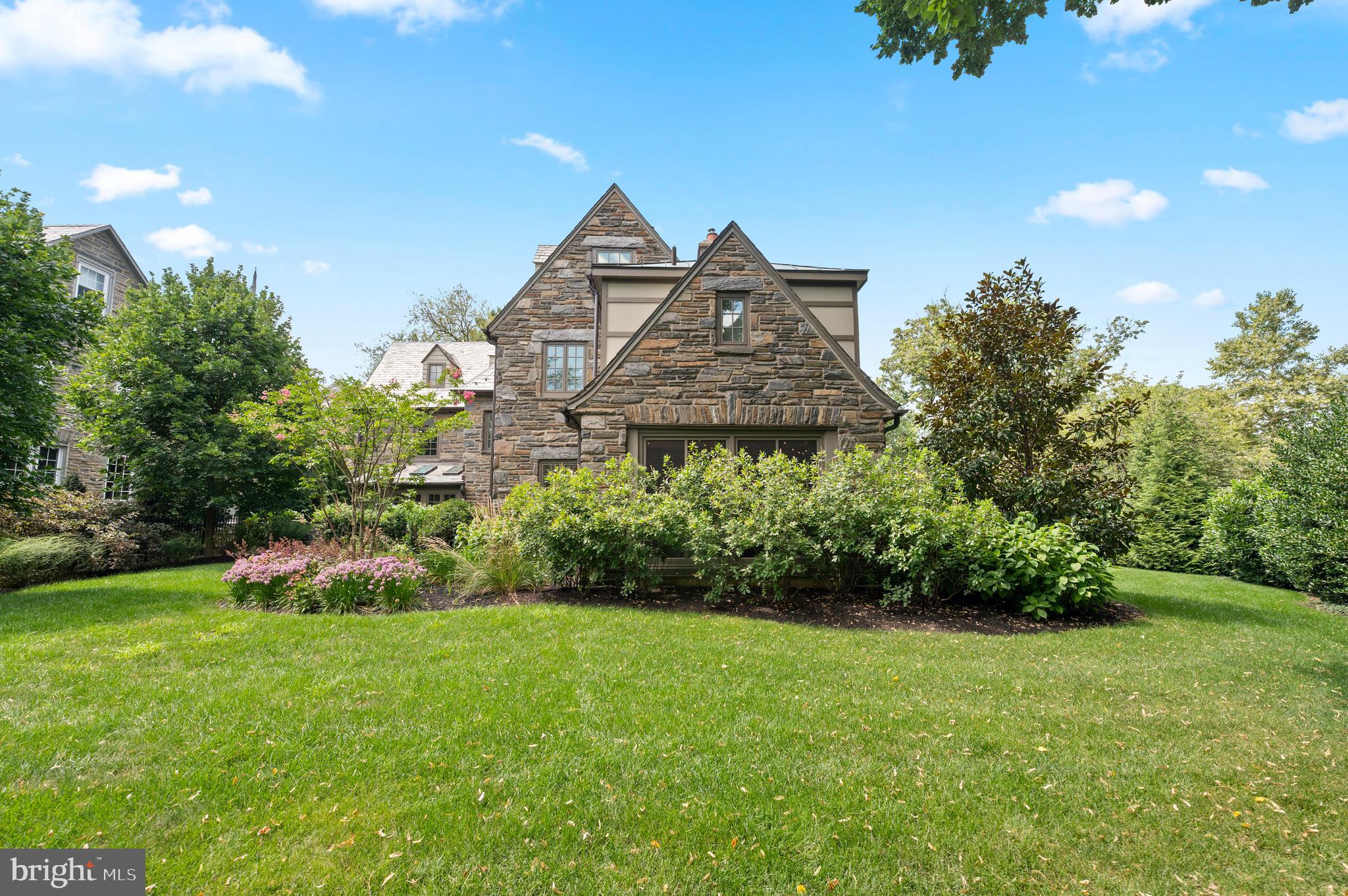 135 FISHERS ROAD