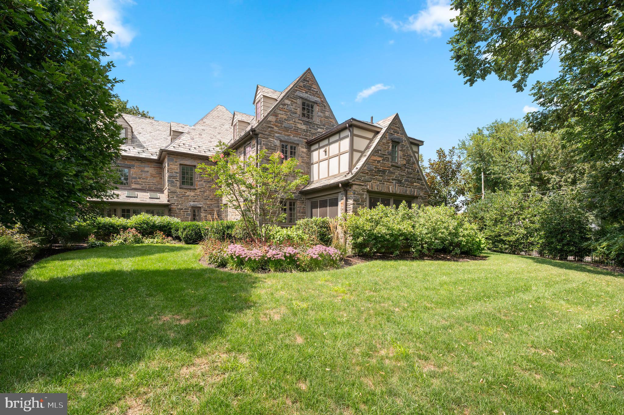 135 FISHERS ROAD