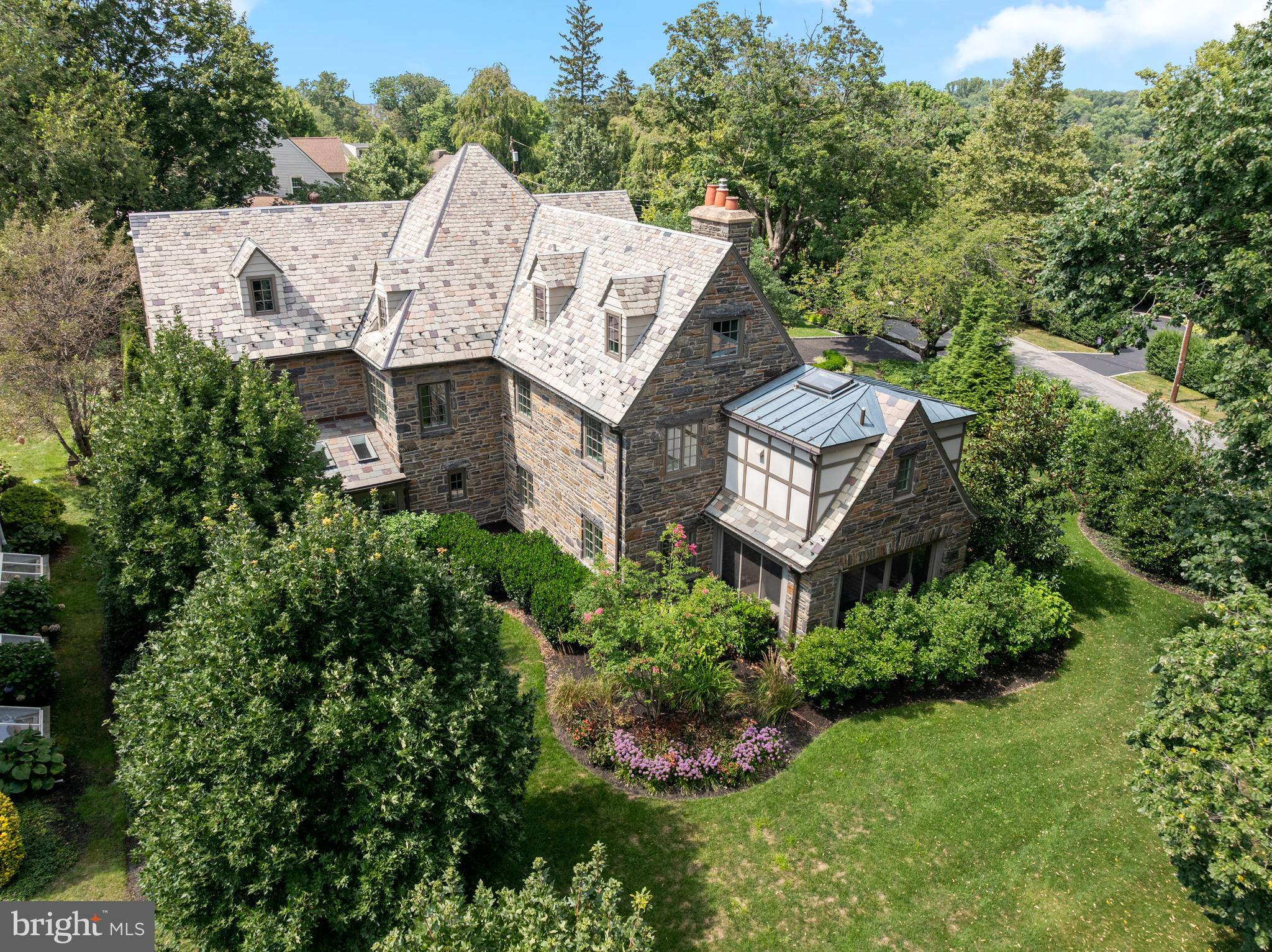 135 FISHERS ROAD