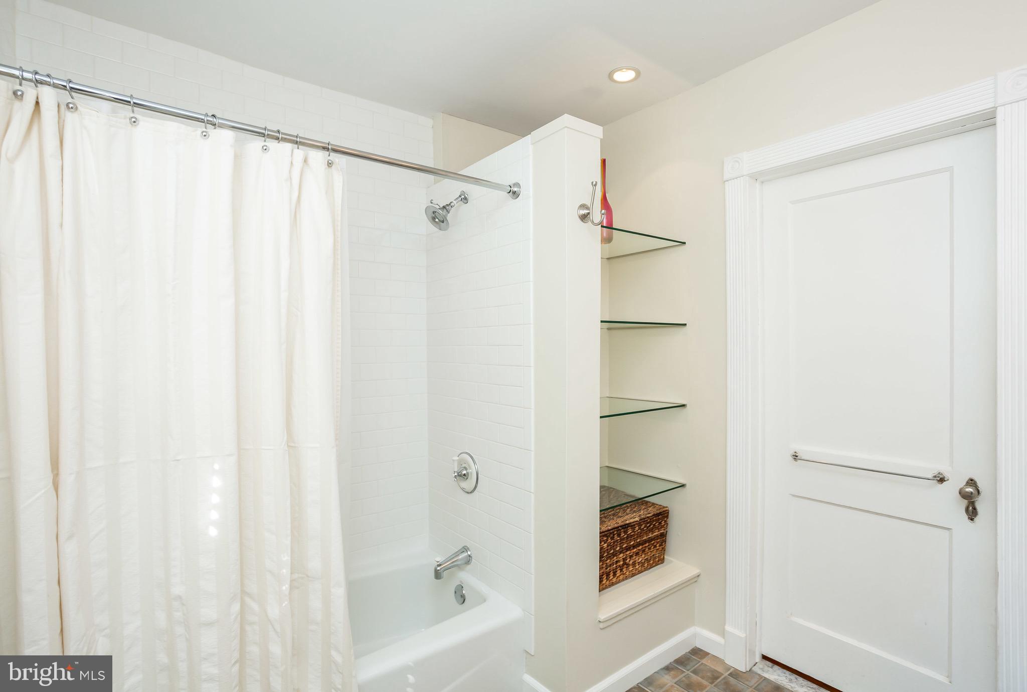 RODGERS FORGE - Residential