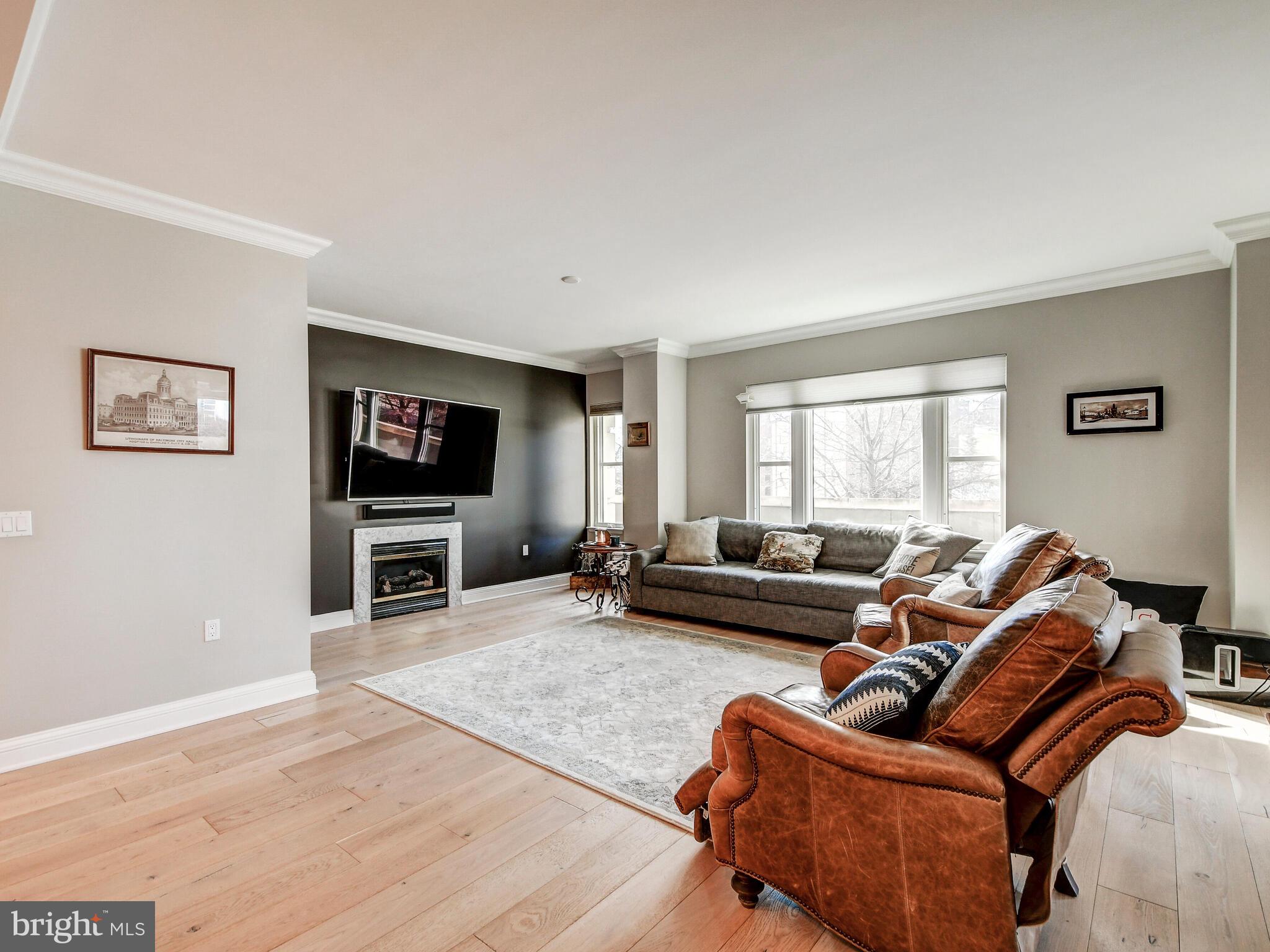 THE RITZ-CARLTON RESIDENCES - Residential