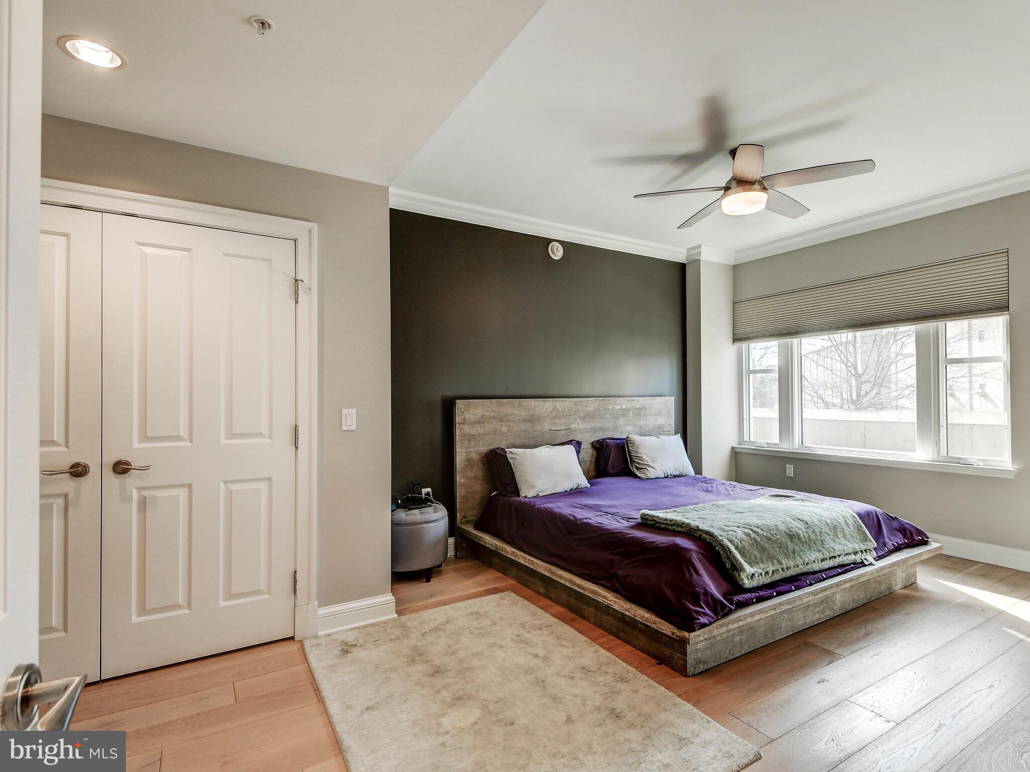 THE RITZ-CARLTON RESIDENCES - Residential