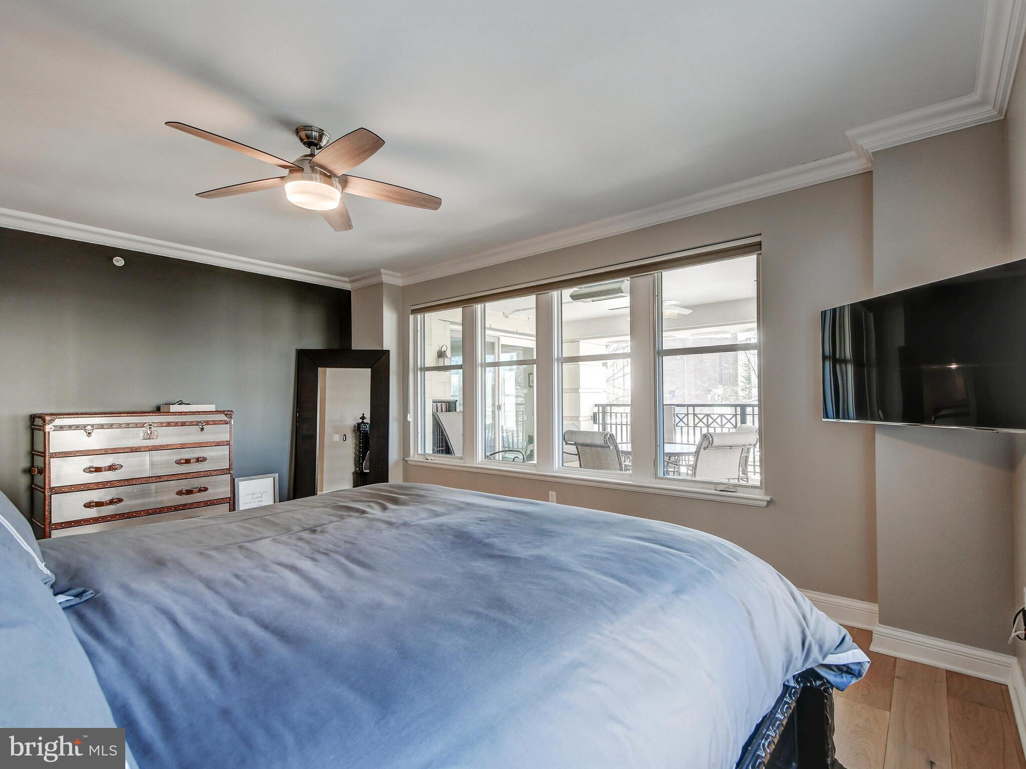 THE RITZ-CARLTON RESIDENCES - Residential