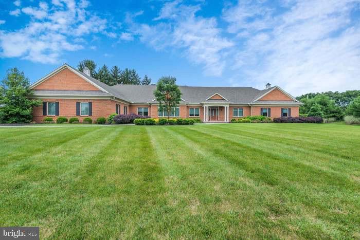 FALCON RIDGE - Residential