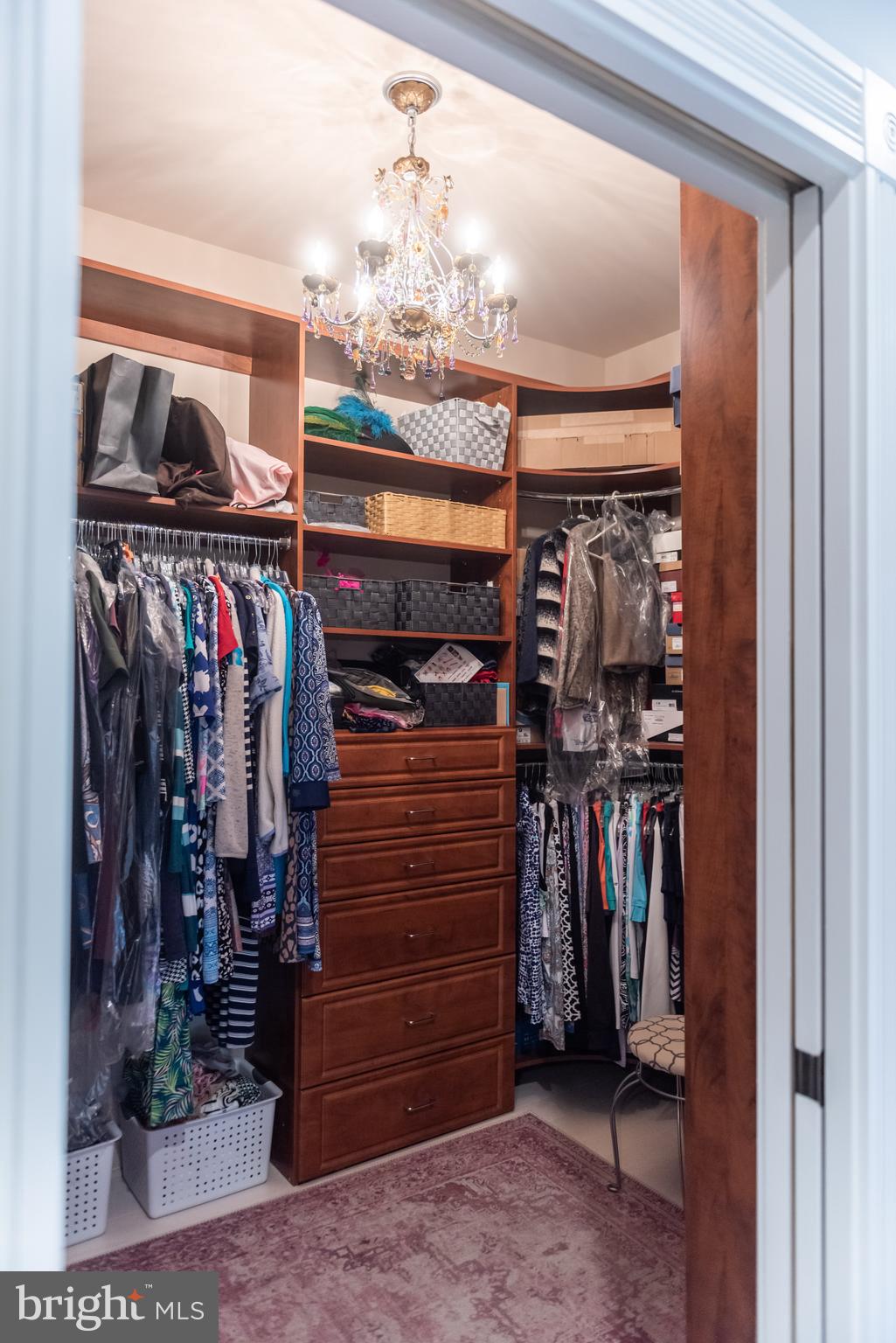 FALCON RIDGE - Residential