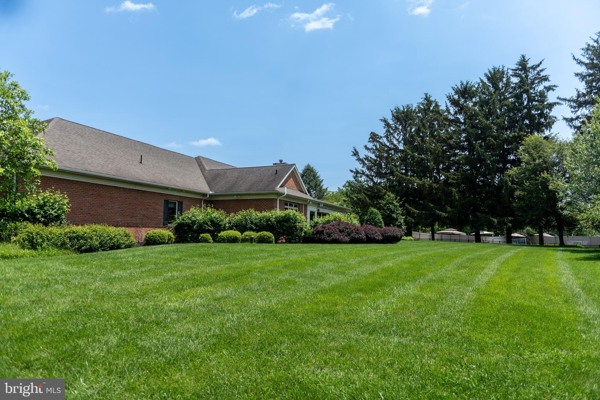 FALCON RIDGE - Residential