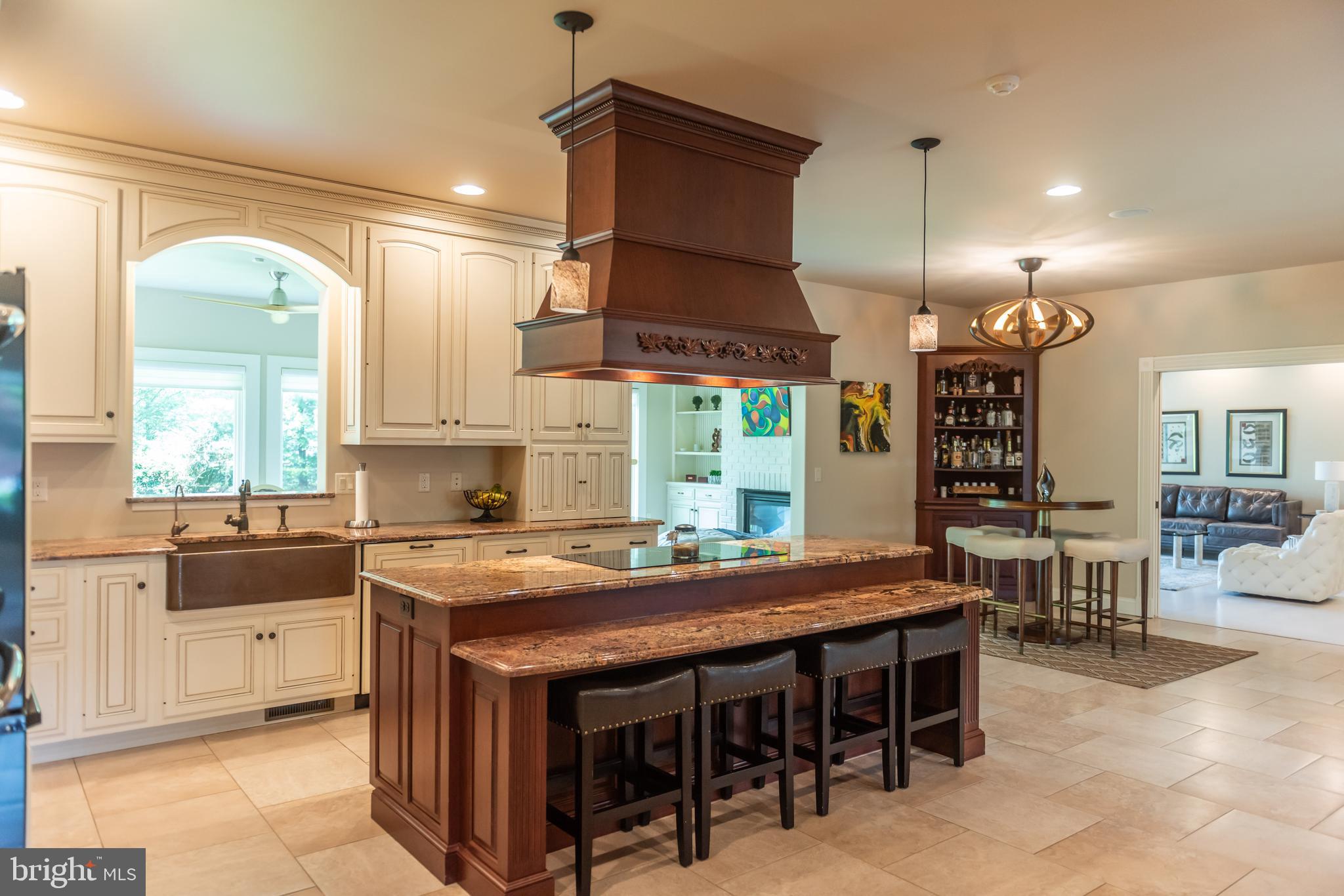 FALCON RIDGE - Residential