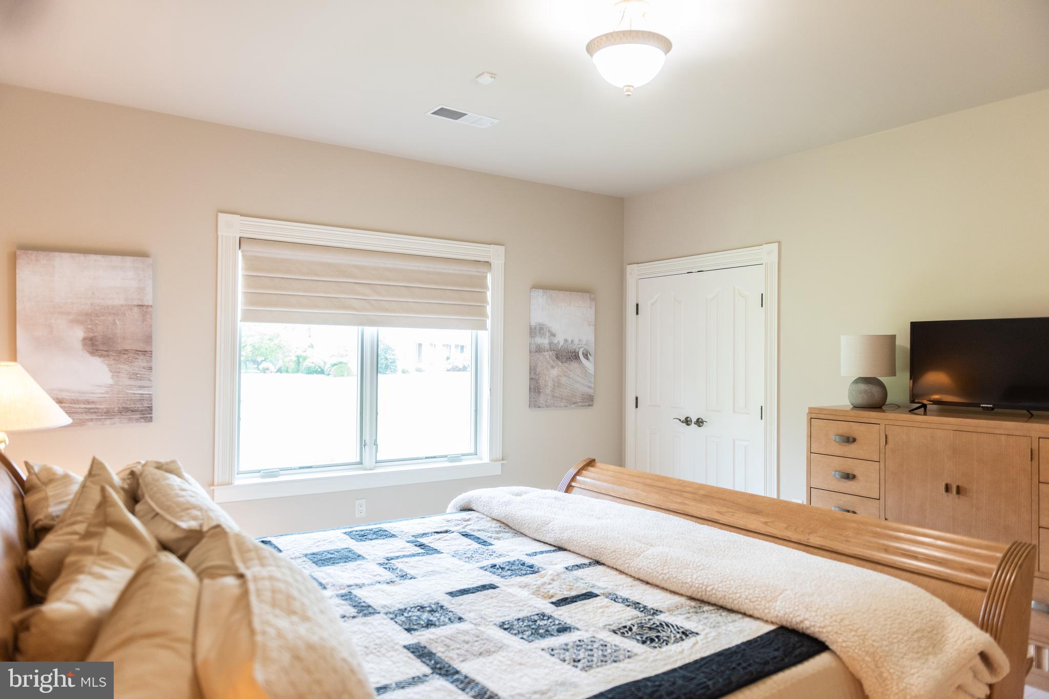 FALCON RIDGE - Residential