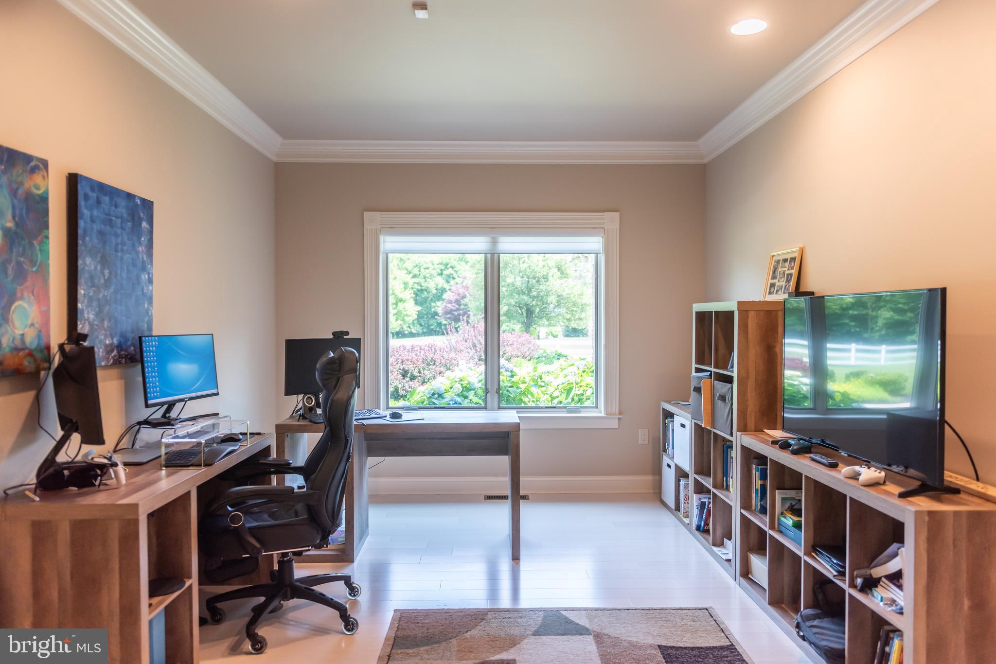 FALCON RIDGE - Residential