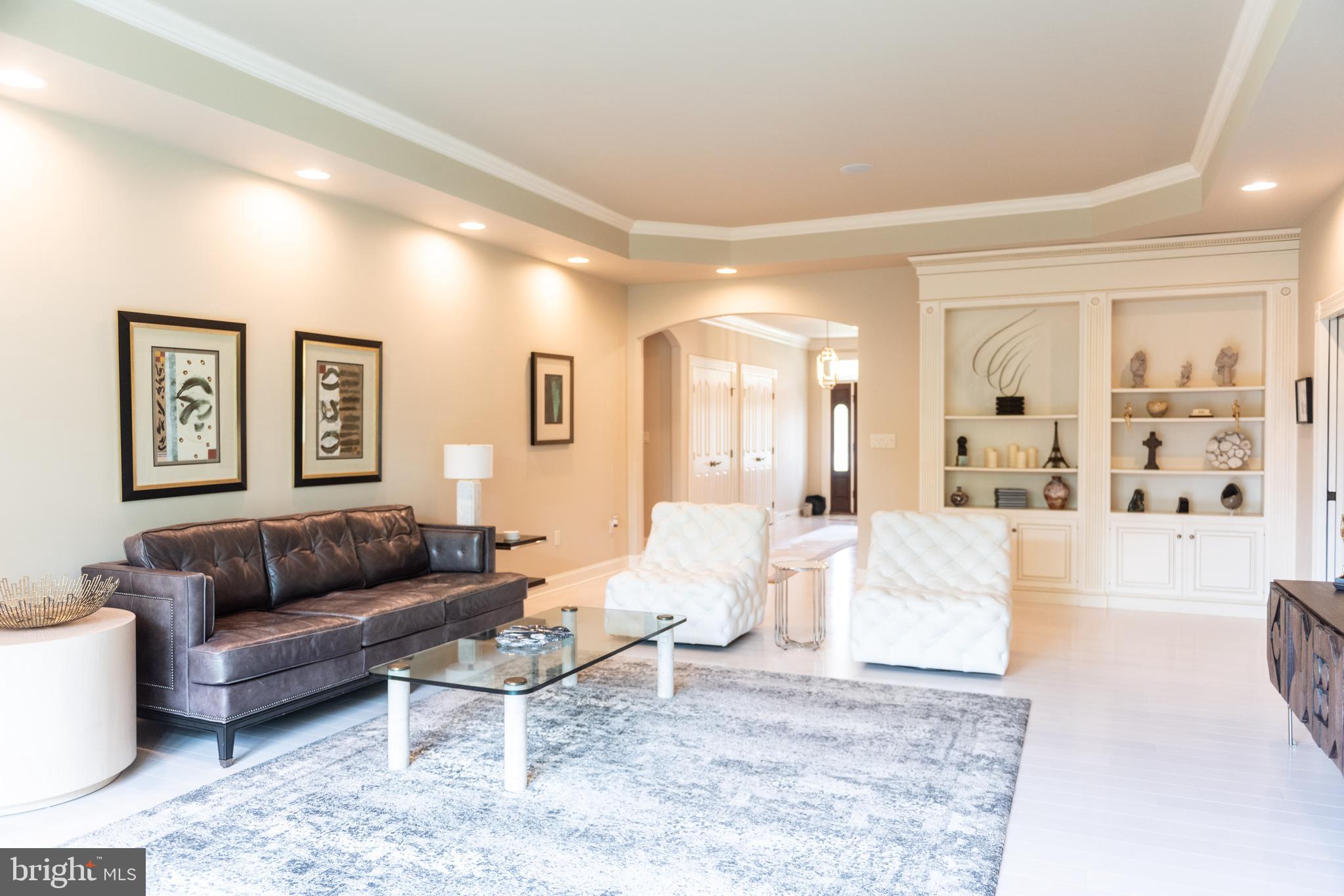 FALCON RIDGE - Residential