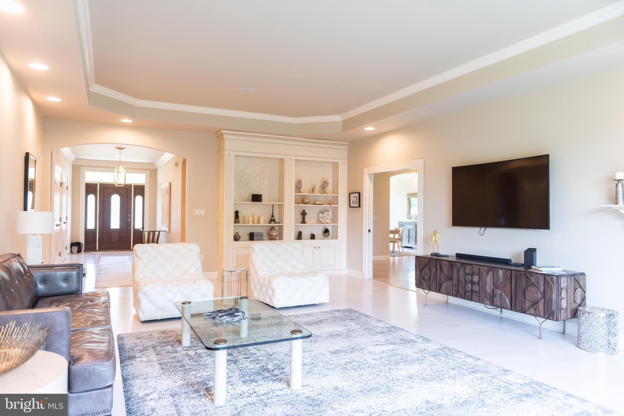 FALCON RIDGE - Residential