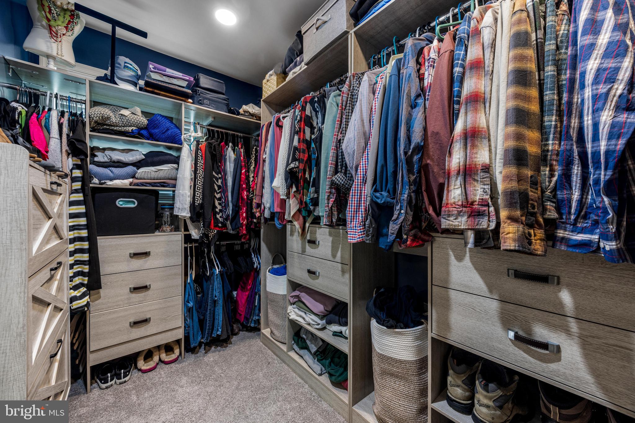 RIVA FARMS - Residential