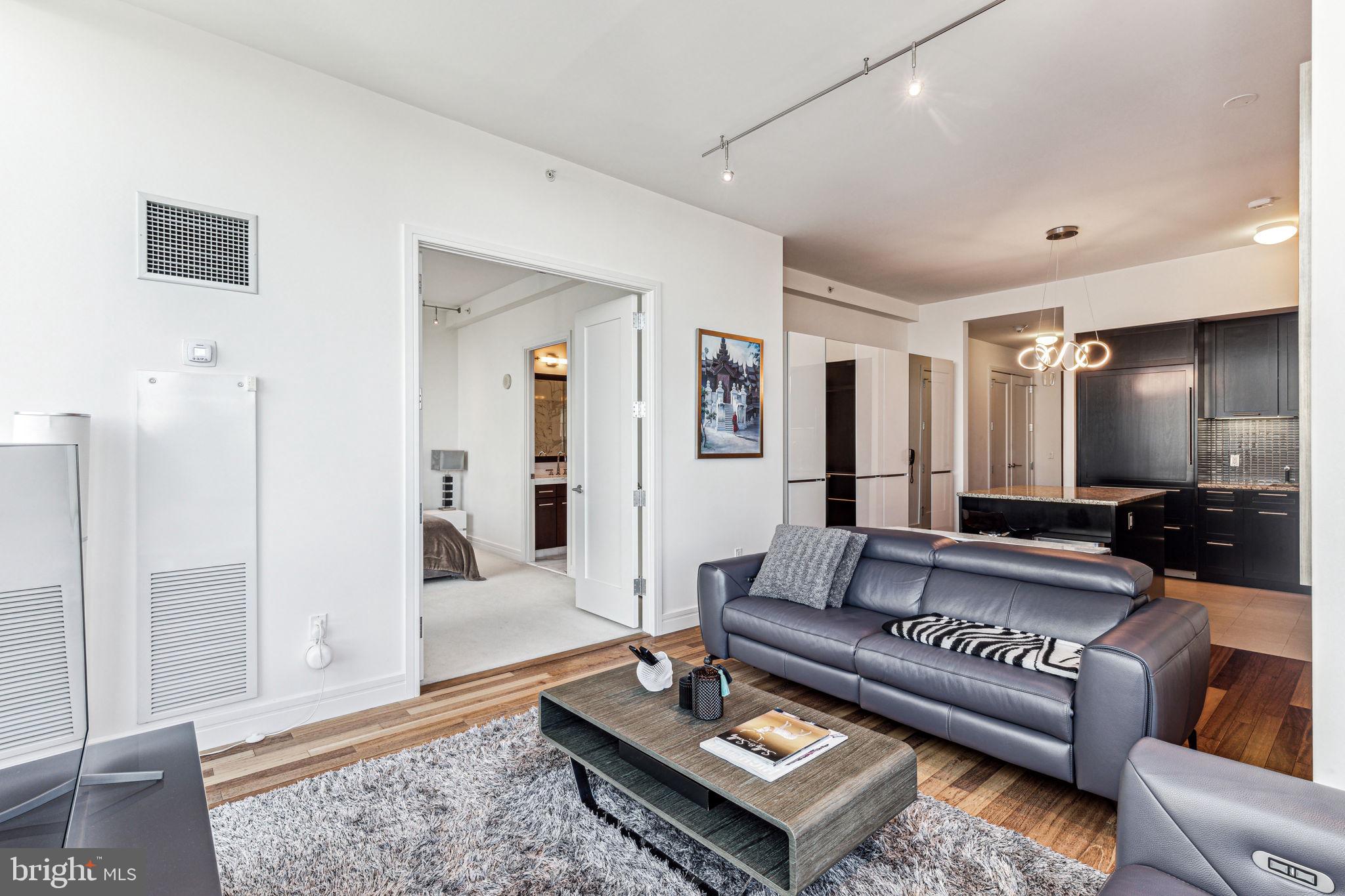 AVENUE OF THE ARTS - Residential Lease