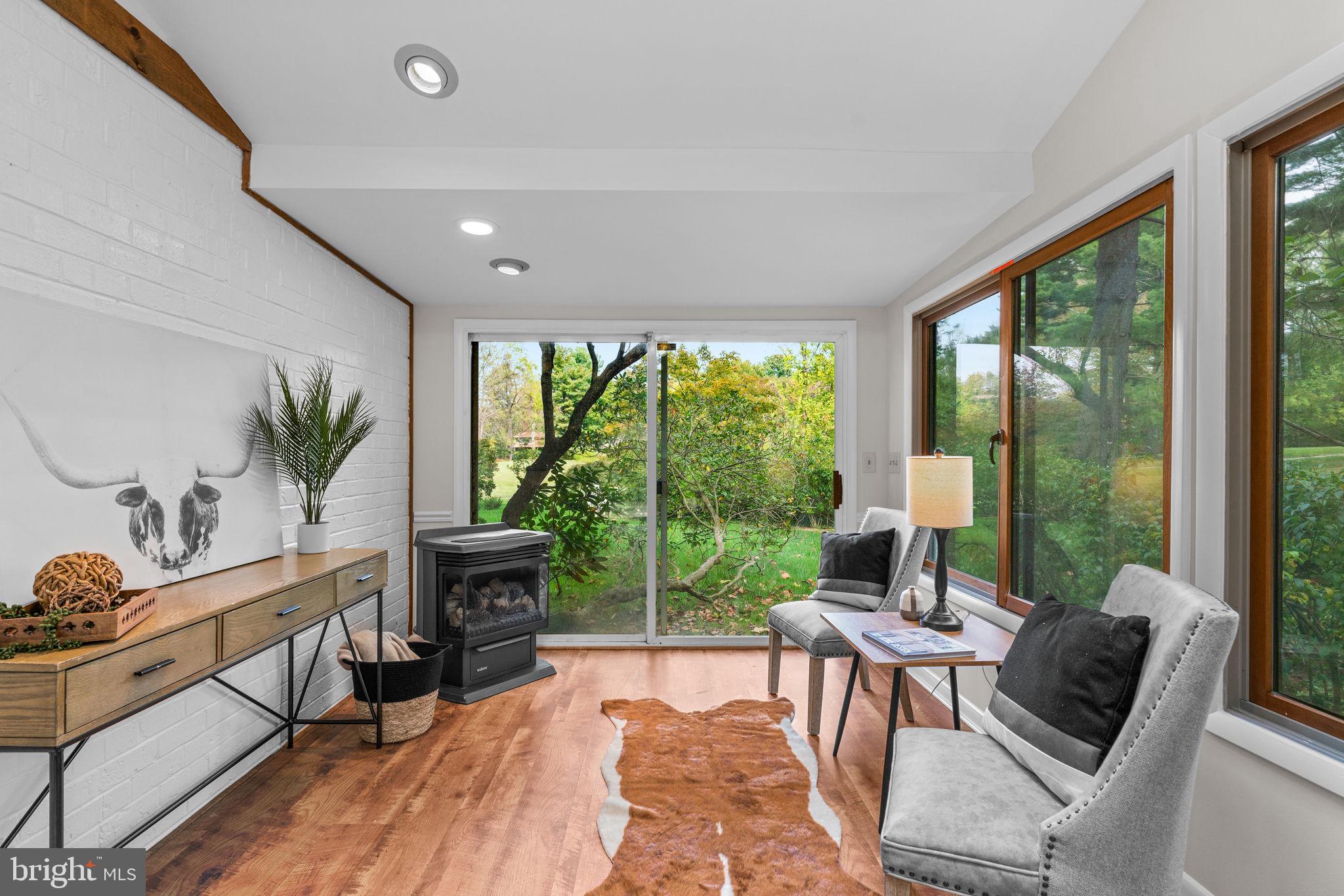 PHELPS LUCK - Residential