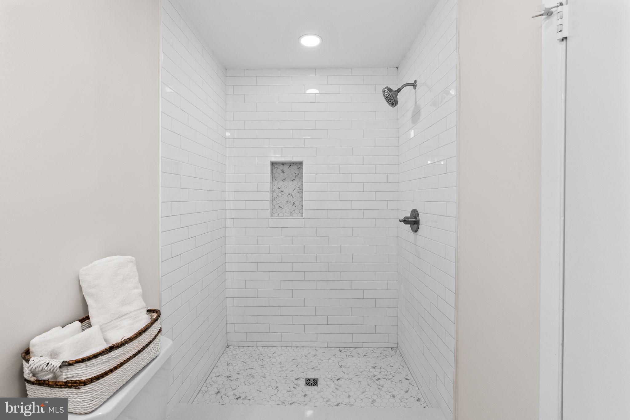 PHELPS LUCK - Residential