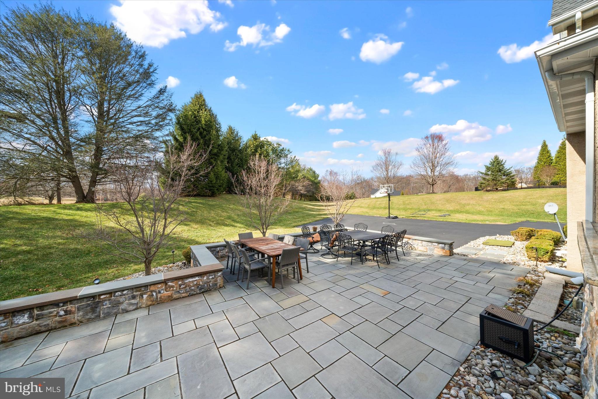 CARLTON NORTH GATE - Residential