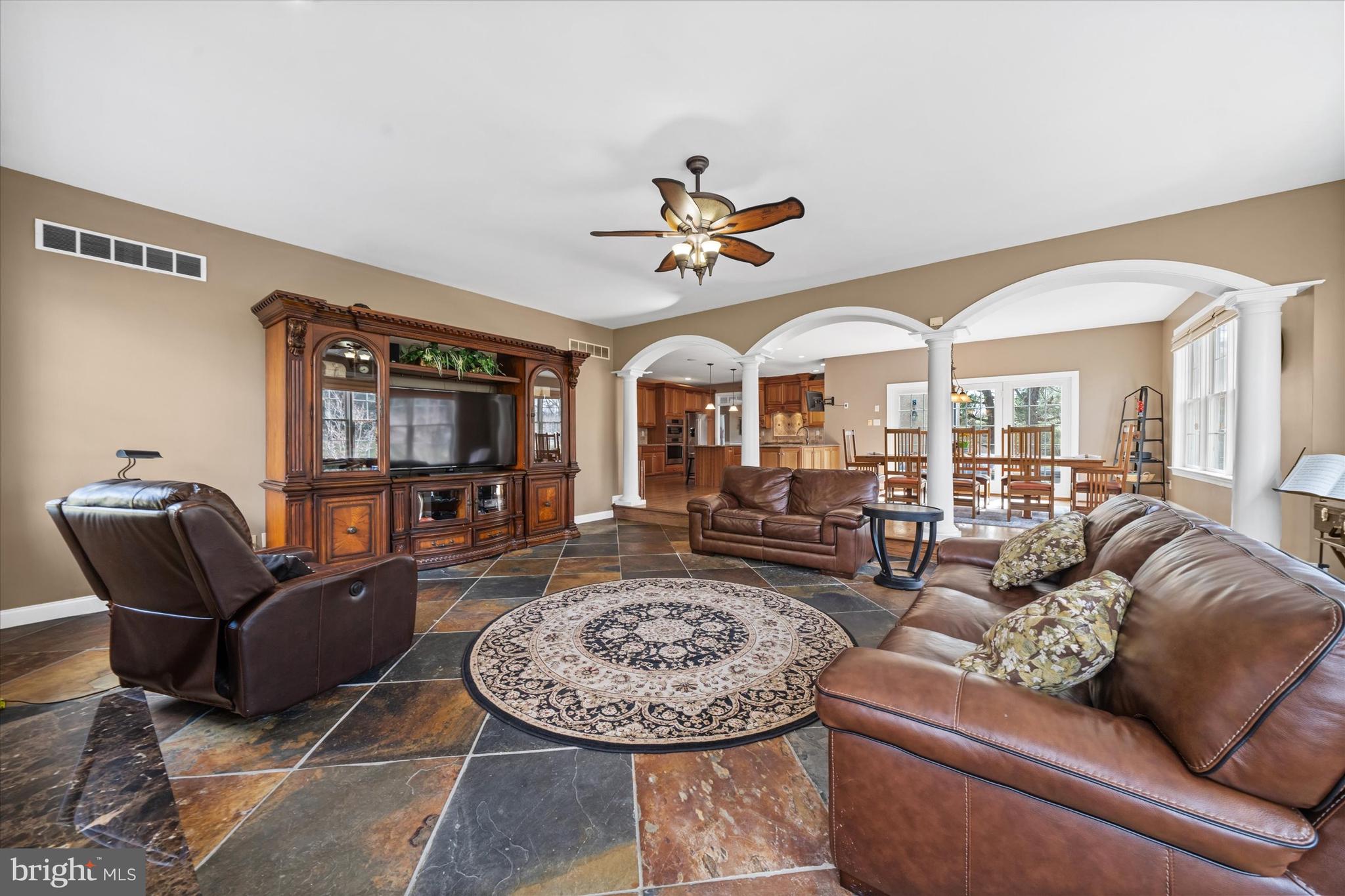 CARLTON NORTH GATE - Residential