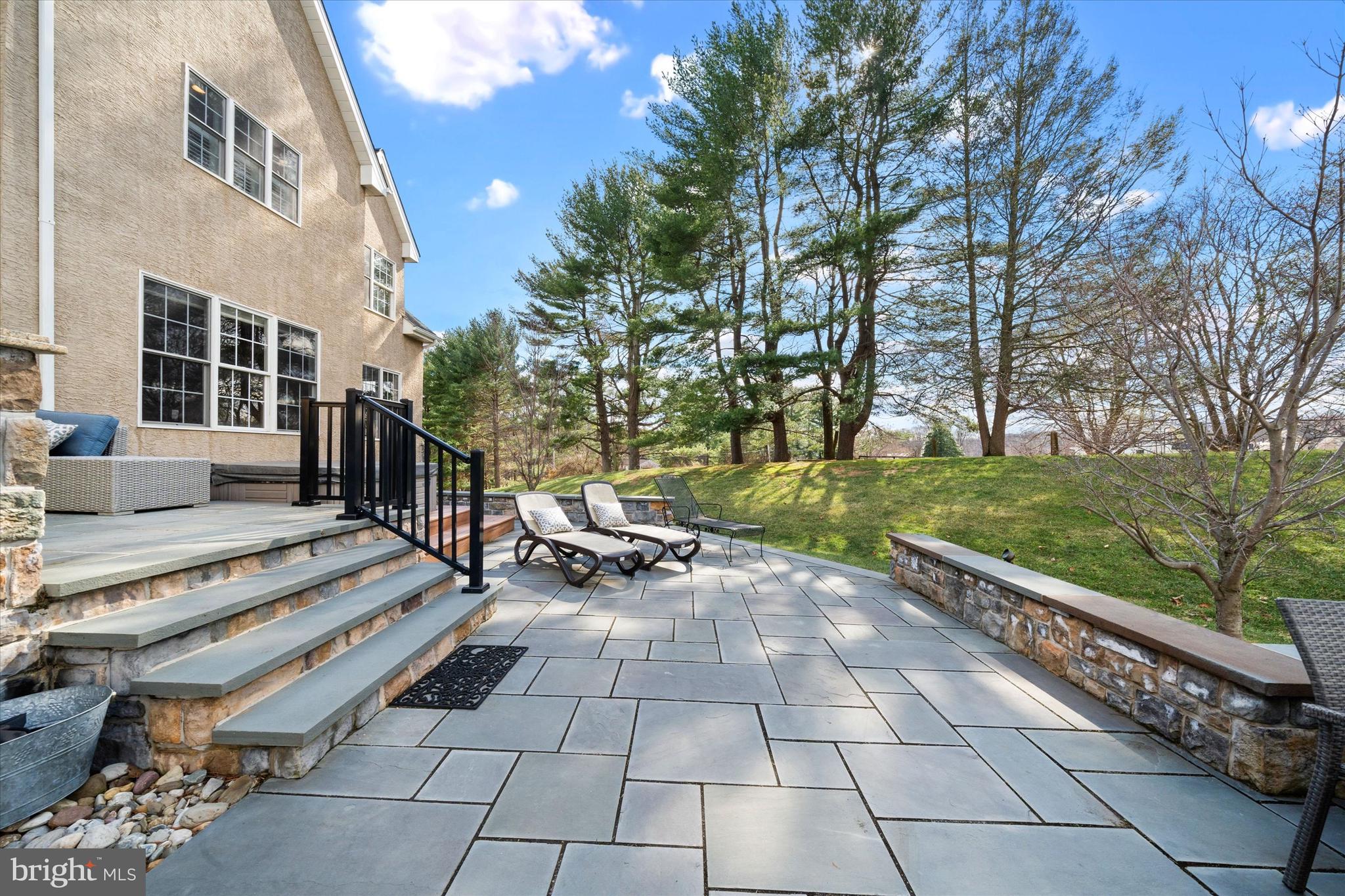 CARLTON NORTH GATE - Residential