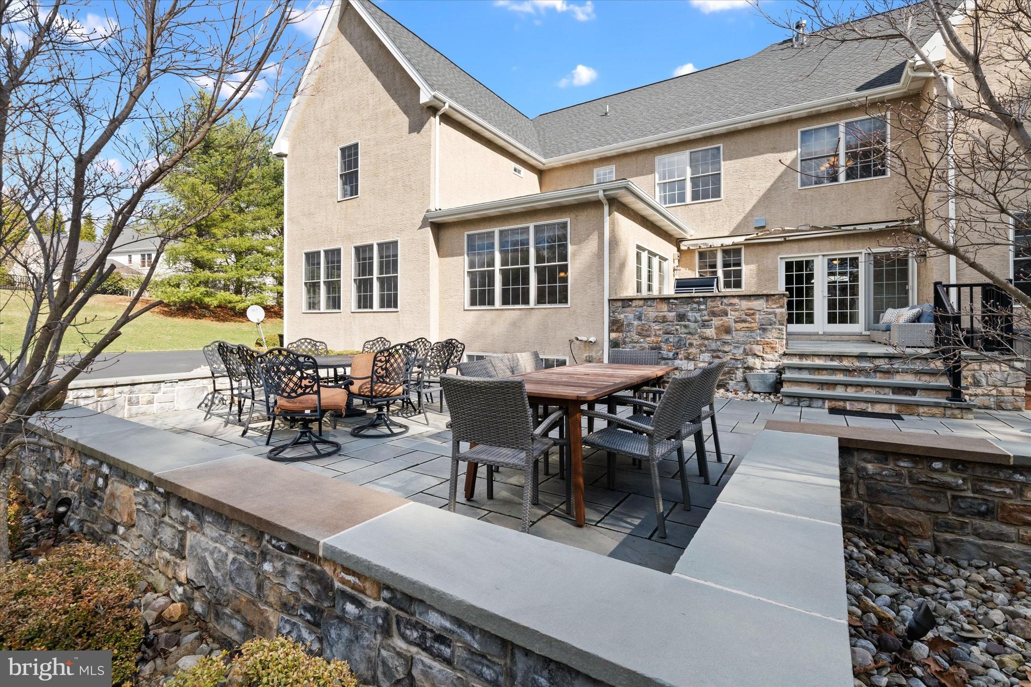 CARLTON NORTH GATE - Residential