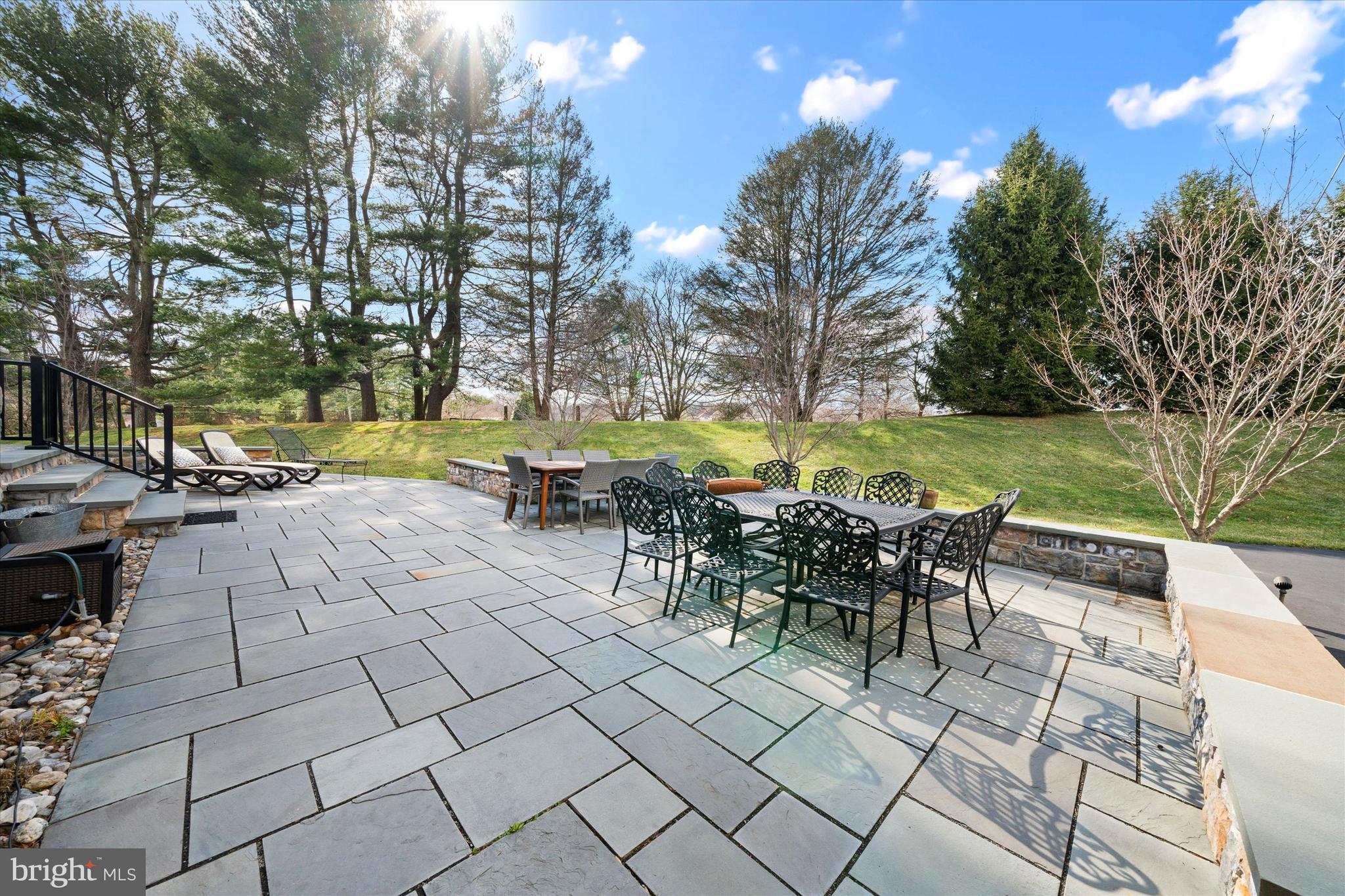 CARLTON NORTH GATE - Residential