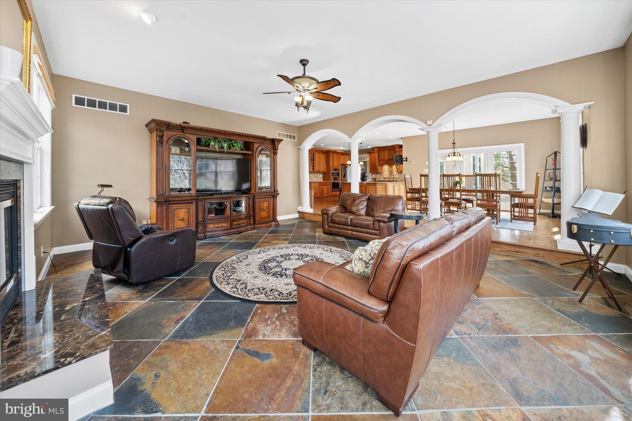 CARLTON NORTH GATE - Residential