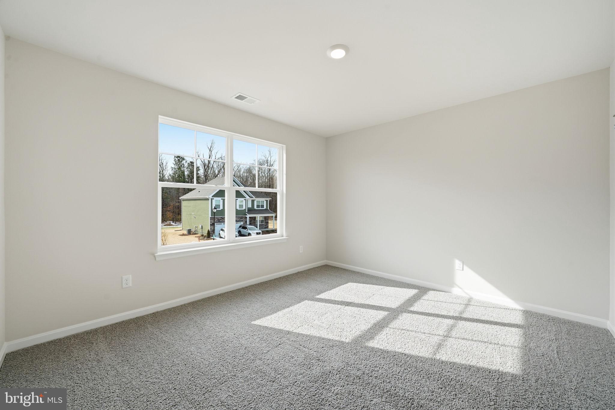 LADYSMITH VILLAGE - Residential