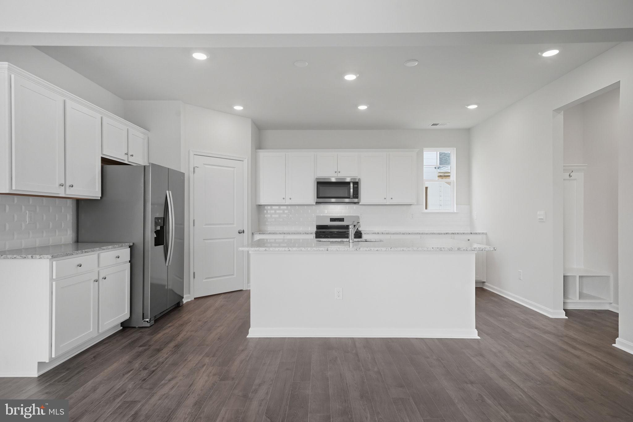 LADYSMITH VILLAGE - Residential