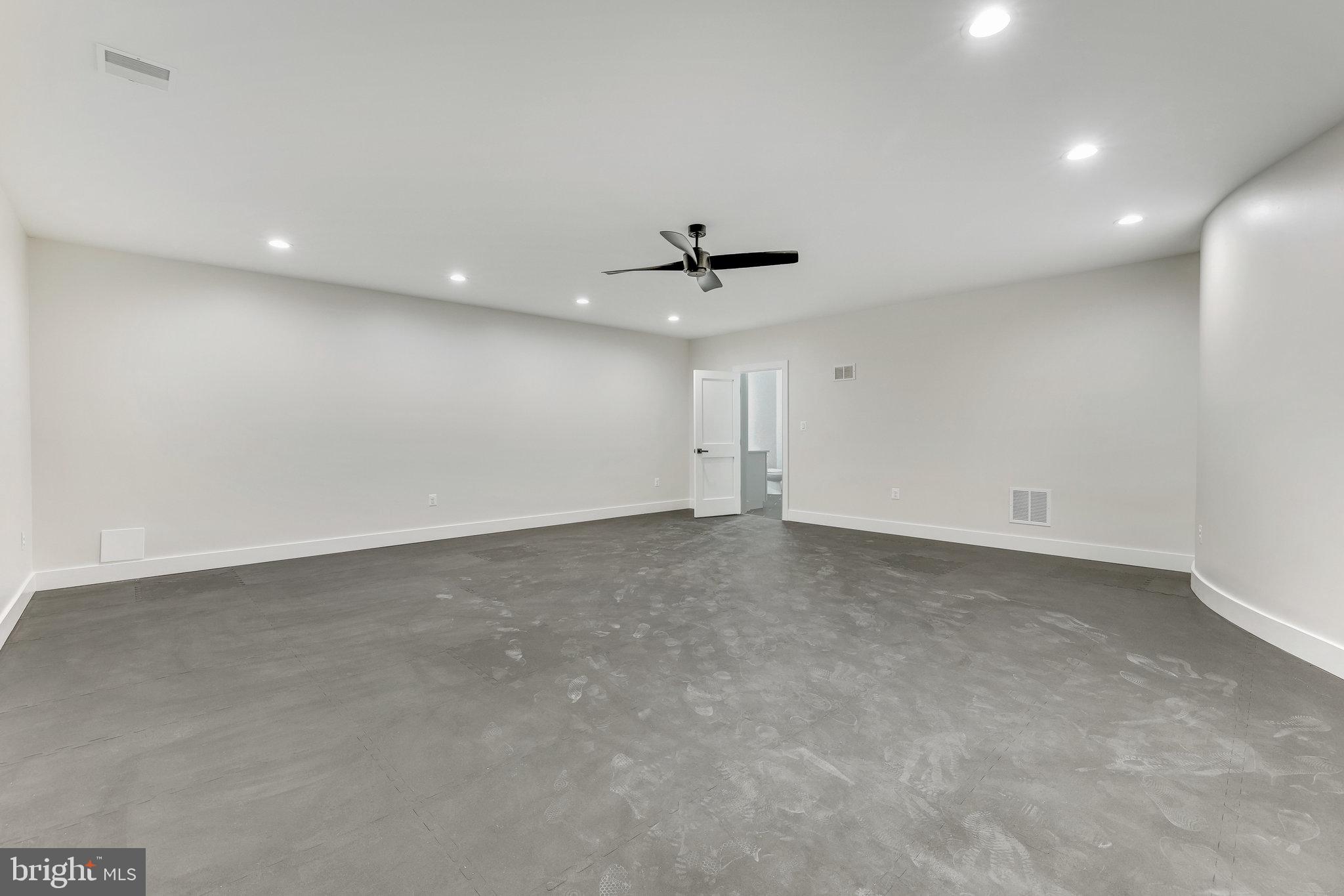 GREAT FALLS WOODS - Residential