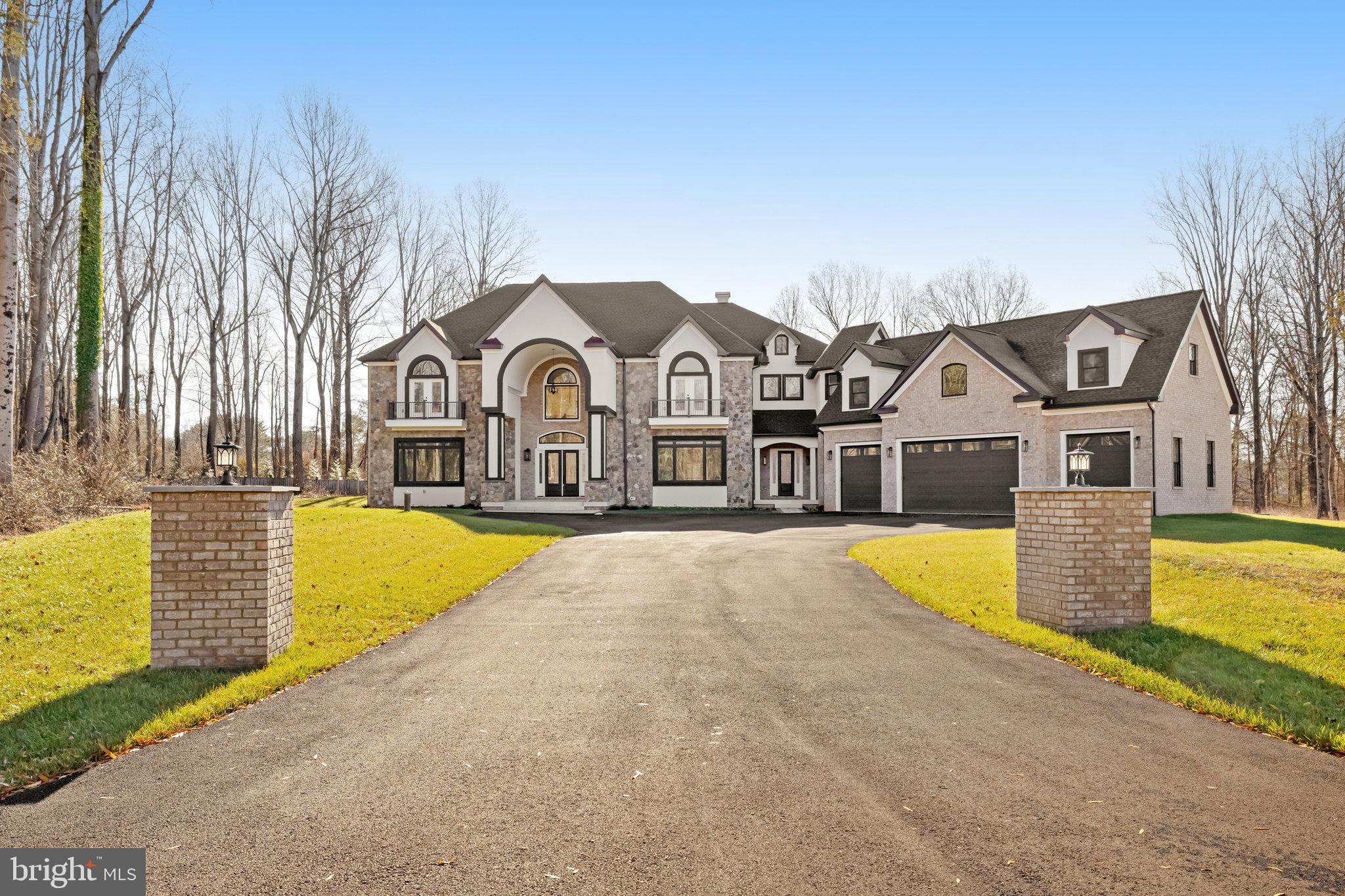 GREAT FALLS WOODS - Residential