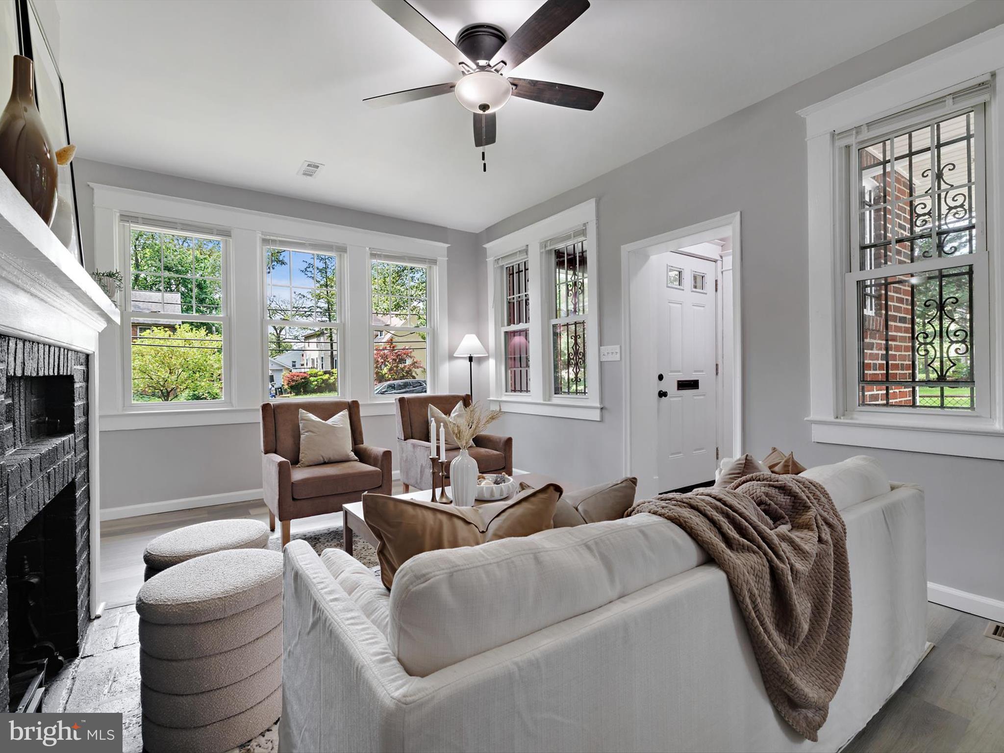 COLLEGE PARK - Residential