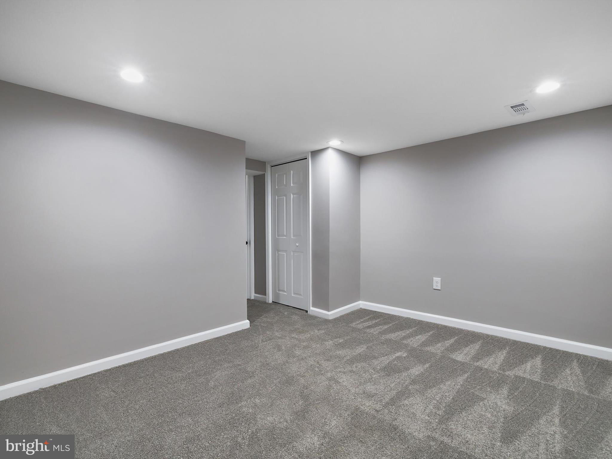 COLLEGE PARK - Residential