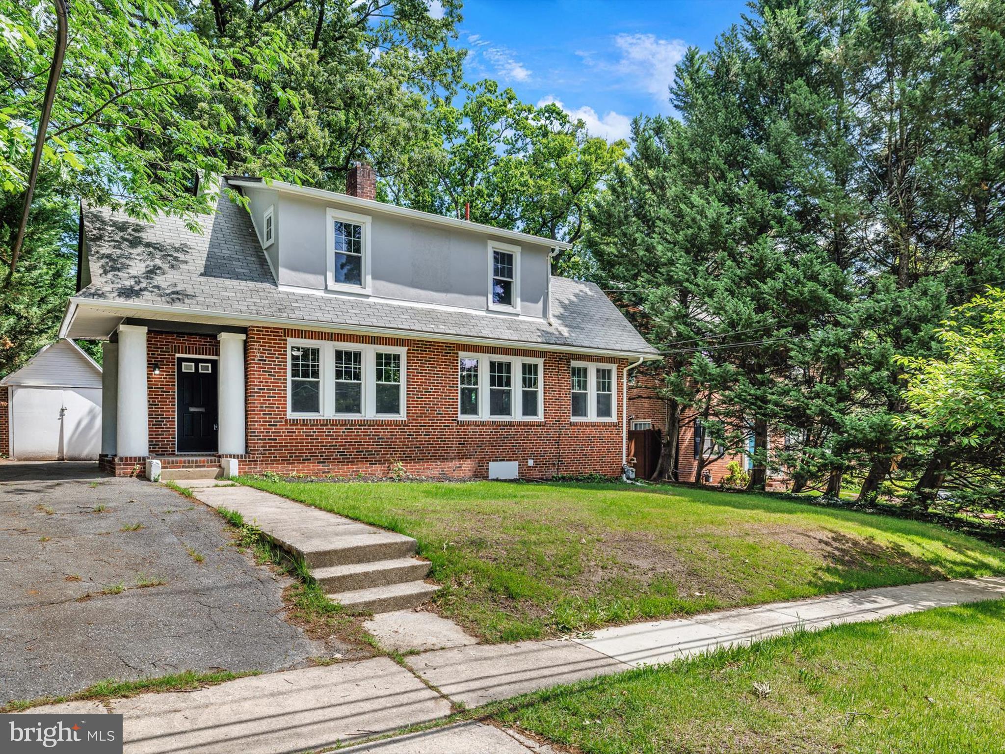 COLLEGE PARK - Residential